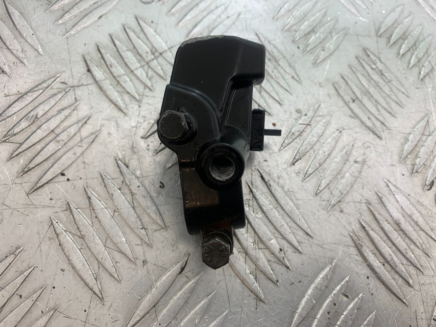 ROYAL ENFIELD HIMALAYAN 411 CLUTCH LEVER BRACKET  YEAR 2018-2023 (CMB1279)