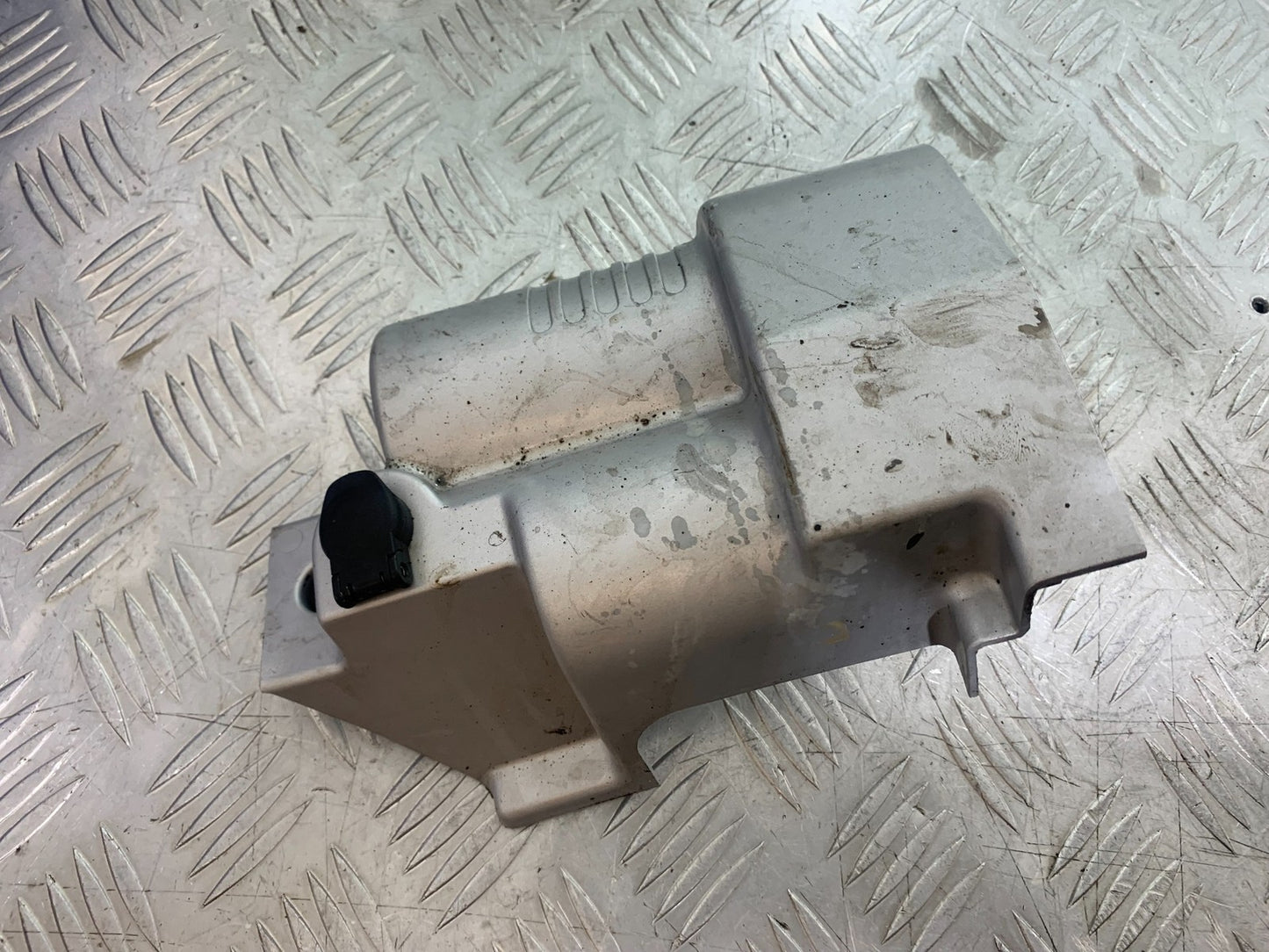 BMW R850 R R850R STARTER MOTOR COVER   YEAR 1994-2002 (CMB1170)