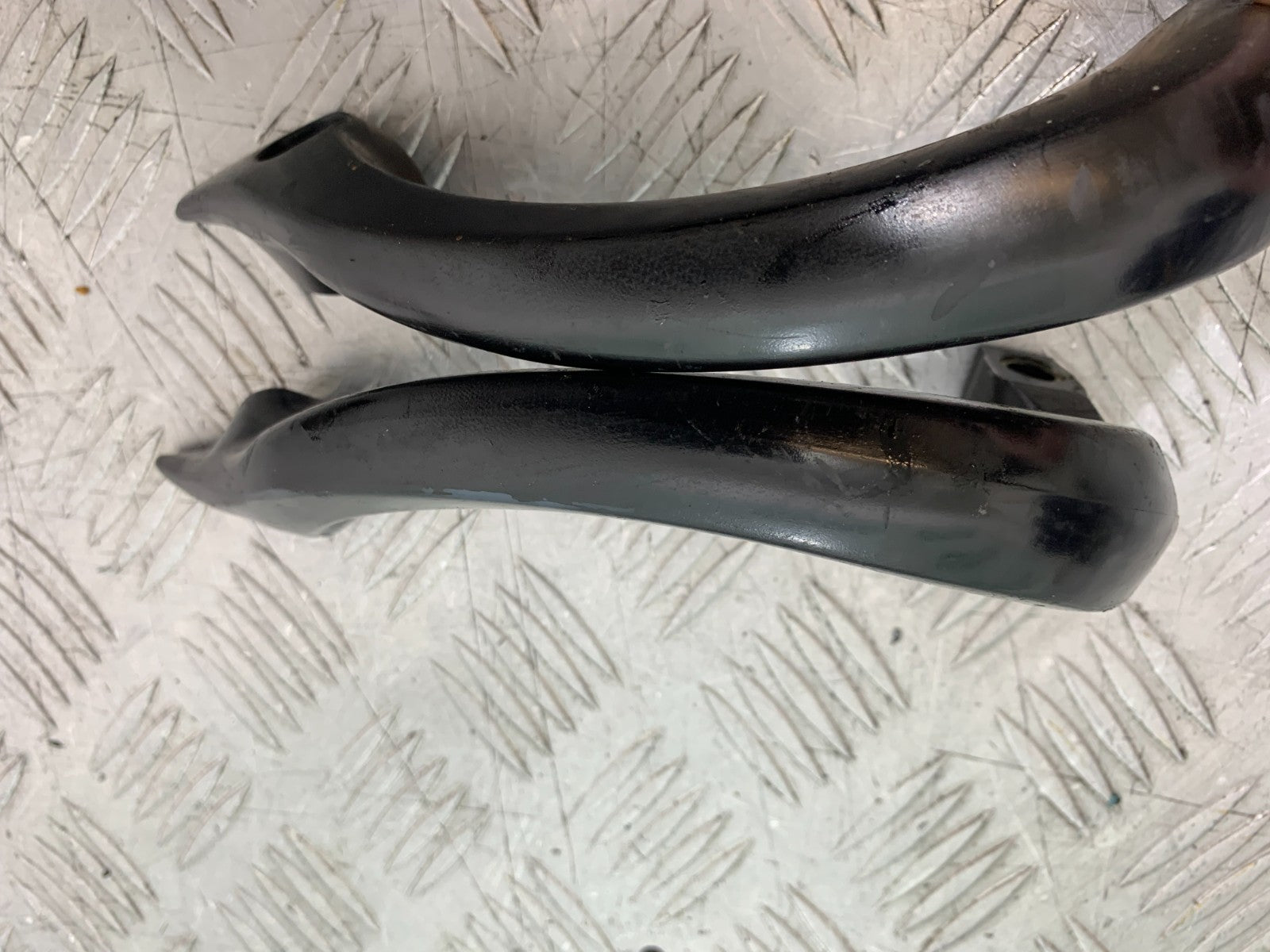 KAWASAKI ZX9R ZX9 R GRAB RAILS  YEAR 1998-1999 (CMB1329)