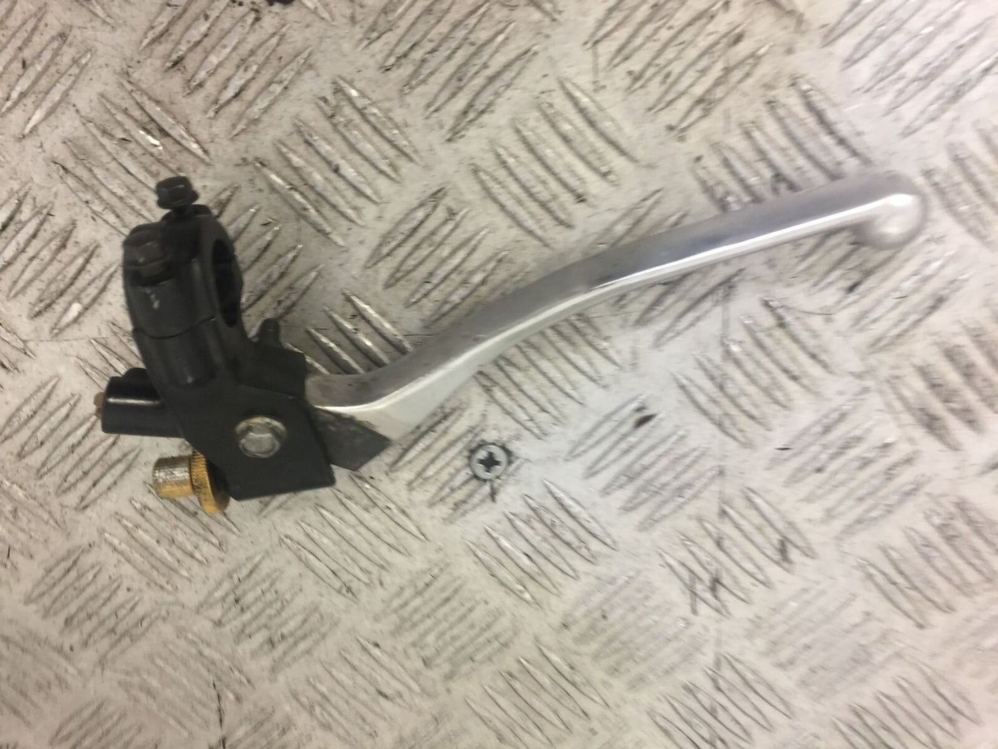 HONDA CBR900 FIREBLADE CLUTCH LEVER AND BRACKET YEAR 1998 - 99 (STOCK 621)