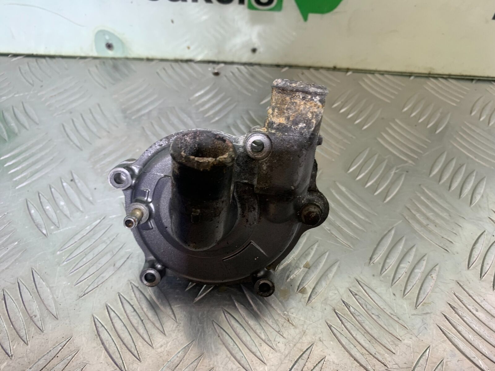 YAMAHA FJR1300 FJR 1300 WATER PUMP   YEAR 2001-05 (CMB1005)