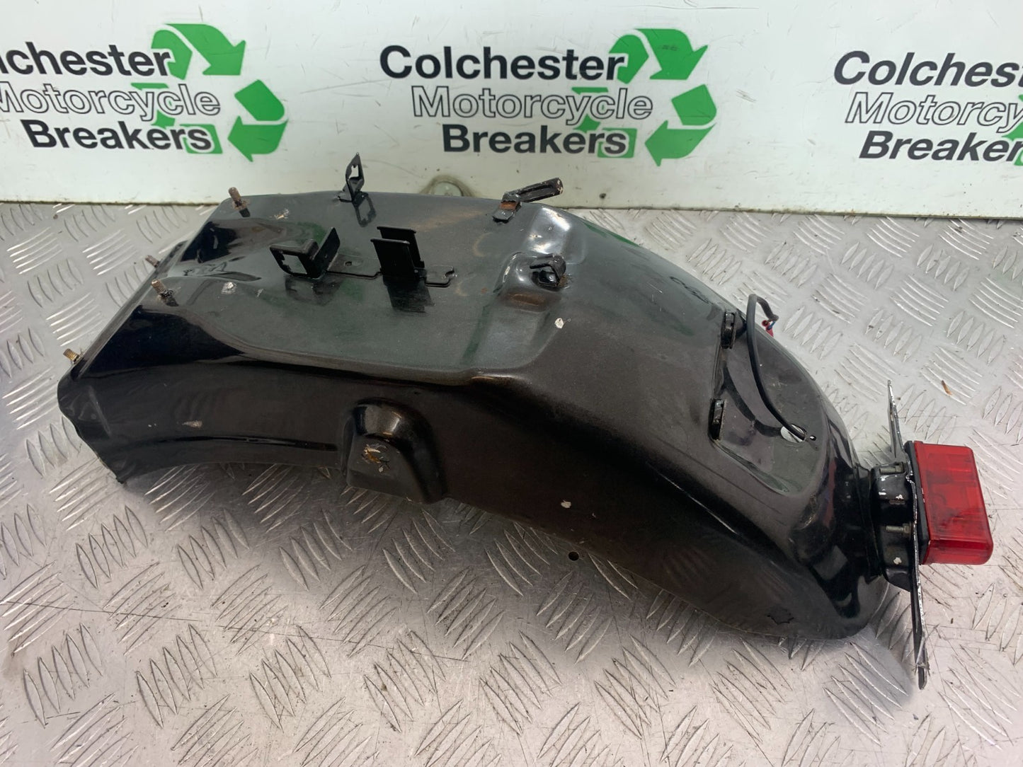 HONDA VT700 VT 700 SHADOW REAR MUDGUARD  YEAR 1984-85 (CMB1328)