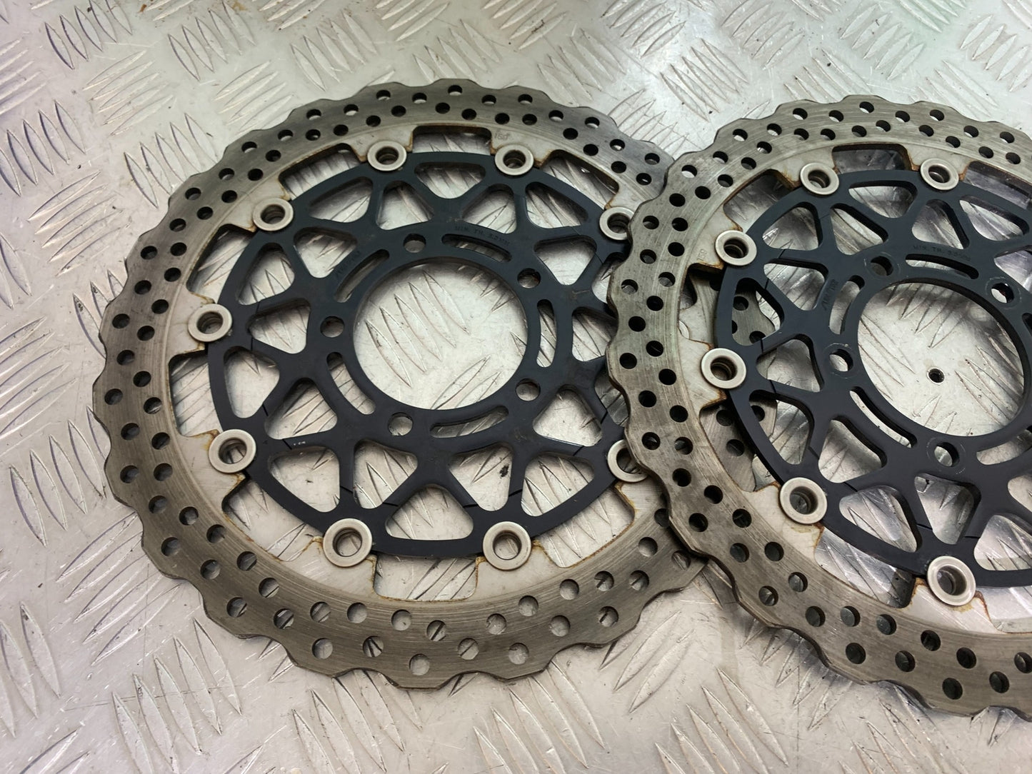 KAWASAKI ZX10R ZX 10R FRONT BRAKE DISCS  YEAR 2011-2015 (CMB1154)