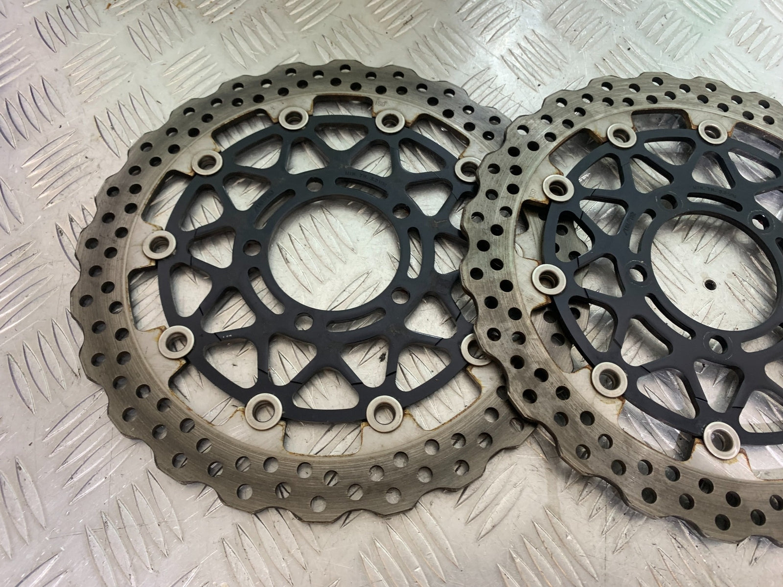 KAWASAKI ZX10R ZX 10R FRONT BRAKE DISCS  YEAR 2011-2015 (CMB1154)