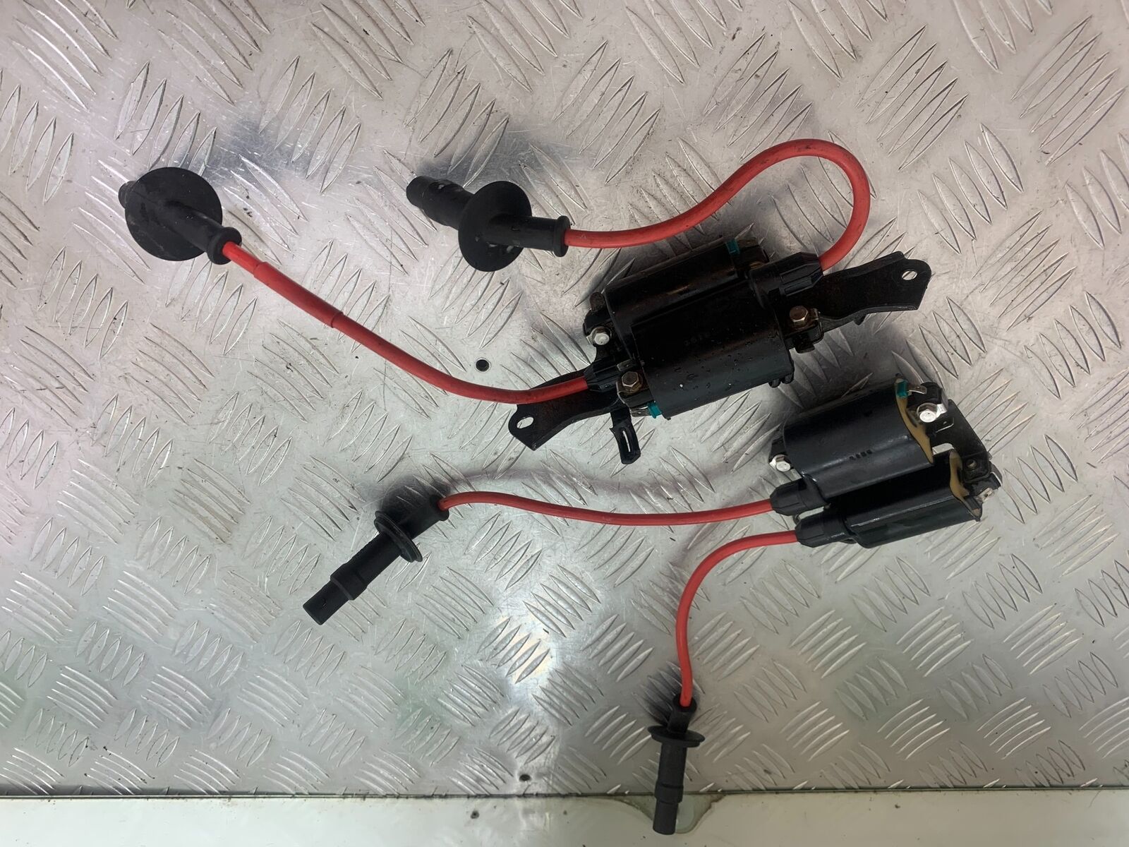 HONDA VFR400 VFR 400 NC21 COILS AND CAPS  YEAR 1986-87 (CMB1043)