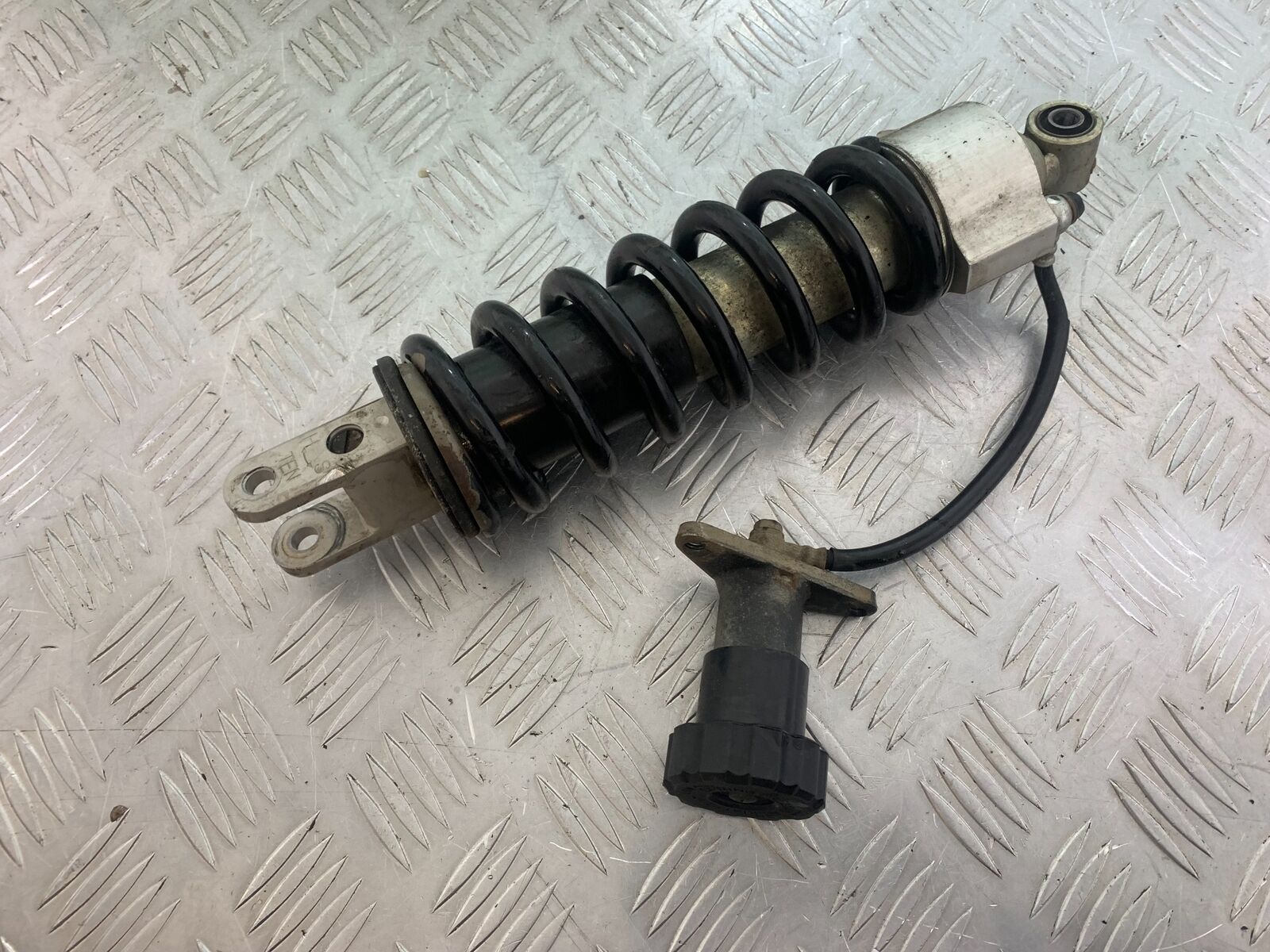 SUZUKI DL 650 V-STROM REAR SHOCK YEAR 2020 (CMB1117)