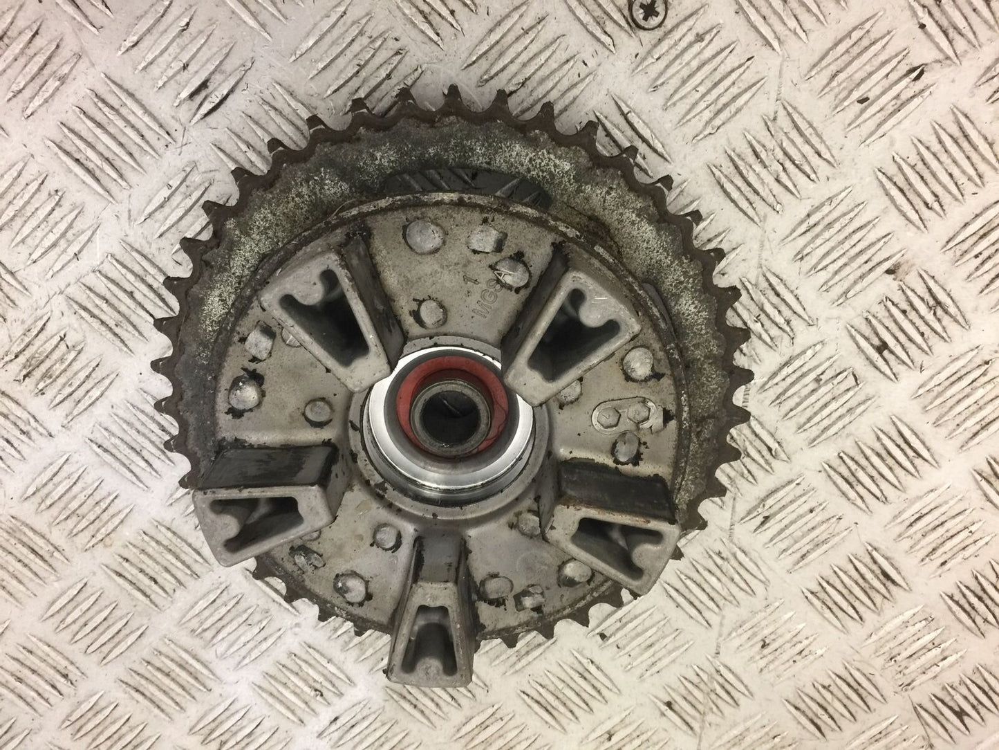 HONDA NC700 NC 700 REAR SPROCKET CARRIER  YEAR 2011 STOCK 513