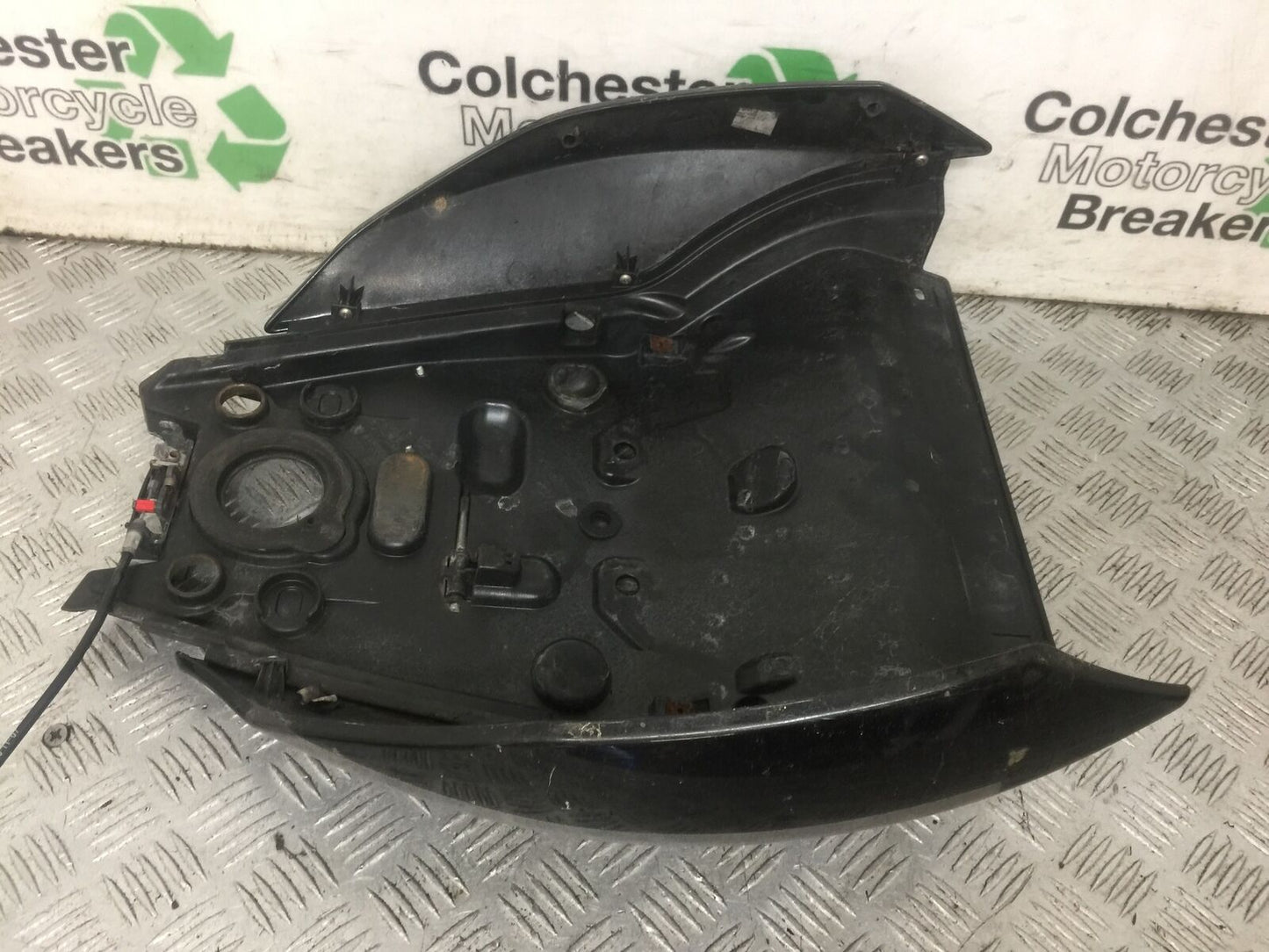 APRILIA 850 MANA AUTOMATIC TAIL PIECE  YEAR 2007-2012  (STOCK 875)