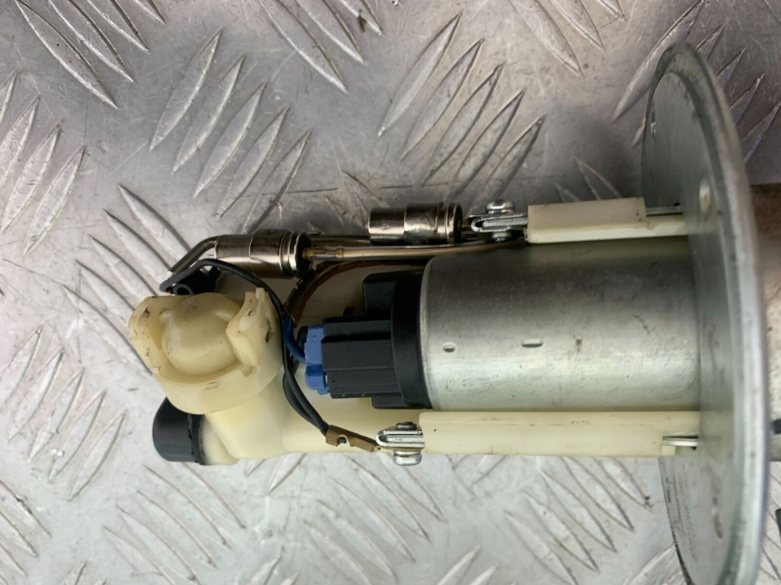 SUZUKI SV1000 SV 1000 K3 PETROL PUMP  YEAR 2003-2006 (CMB1111)