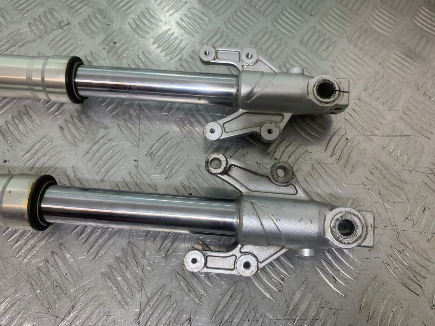 SINNIS TERRAIN 125 FORKS  YEAR 2017-2020 (CMB1241)