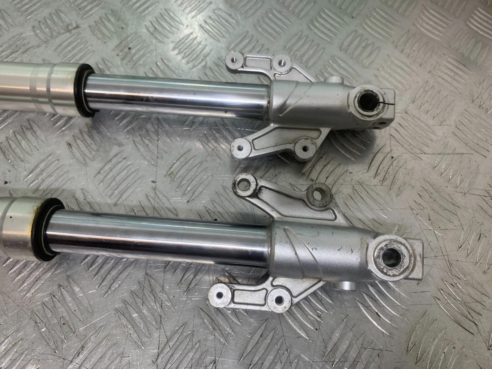 SINNIS TERRAIN 125 FORKS  YEAR 2017-2020 (CMB1241)
