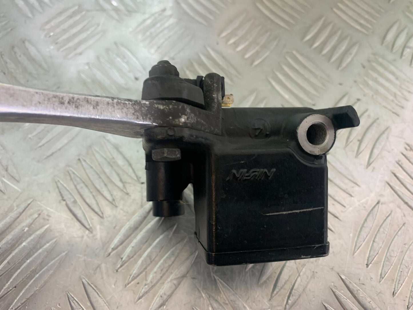 SUZUKI AN 200 UN 200 BURGMAN REAR MASTER CYLINDER   YEAR 2007-09 (CMB1128)