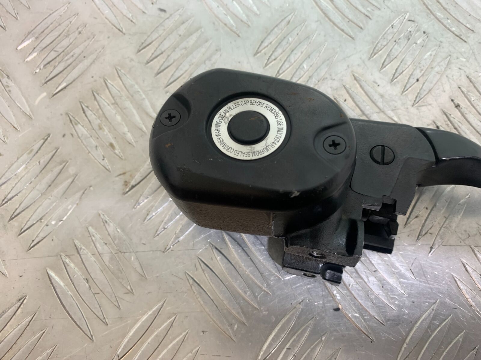 HARLEY DAVIDSON XL883 N IROD FRONT MASTER CYLINDER   YEAR 2020  (CMB1116)