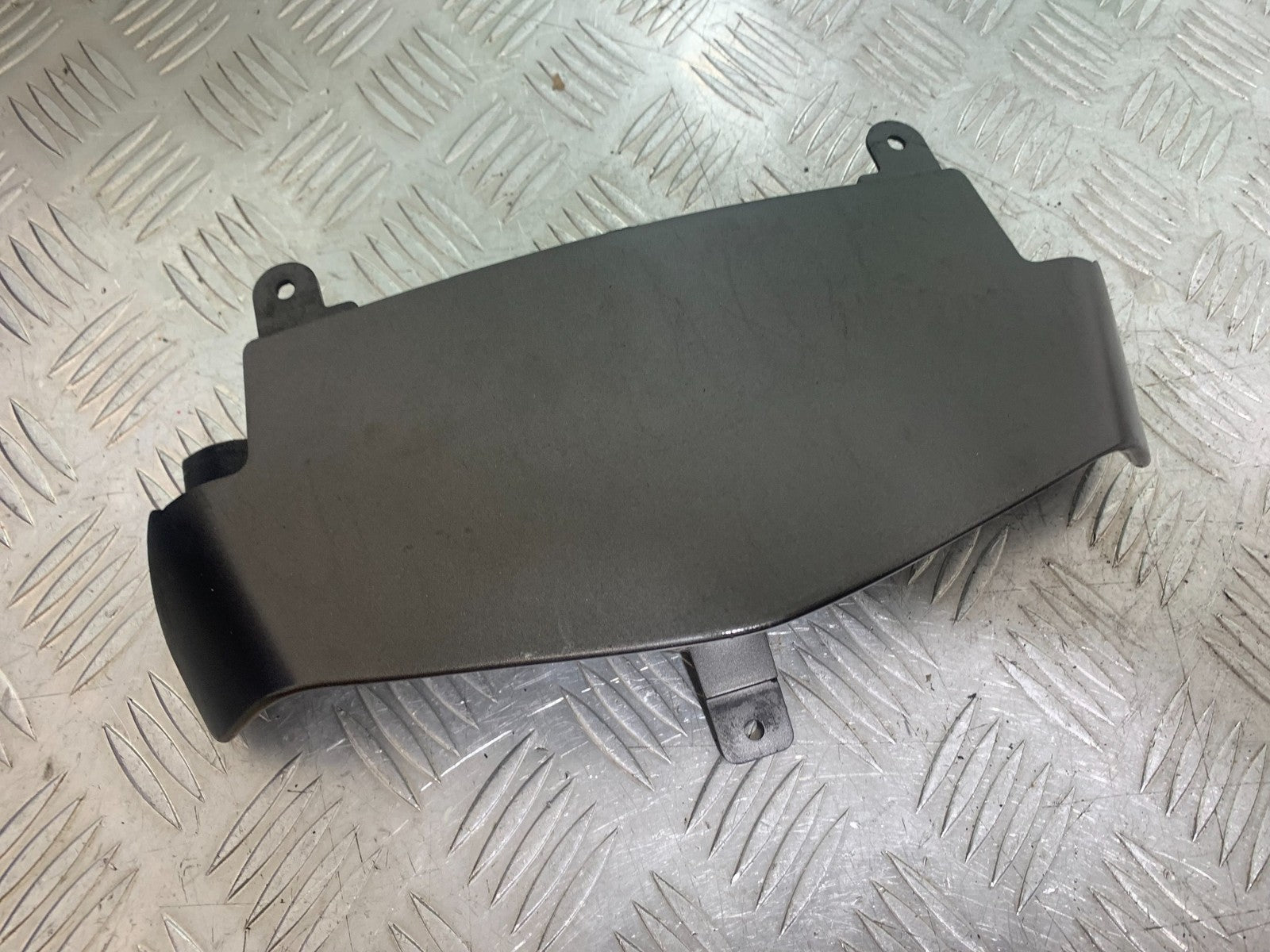 KAWASAKI ZX9R ZX9 E1 TOP FAIRING LOWER INFILL PANEL   YEAR 2000-01 (CMB1171)