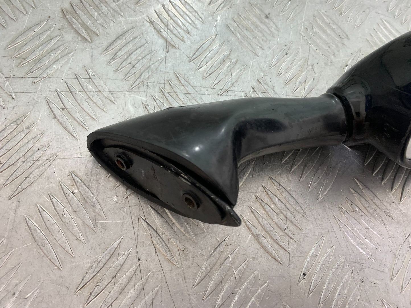 TRIUMPH 955i SPRINT ST RIGHT MIRROR YEAR 1999-04 (CMB1230)