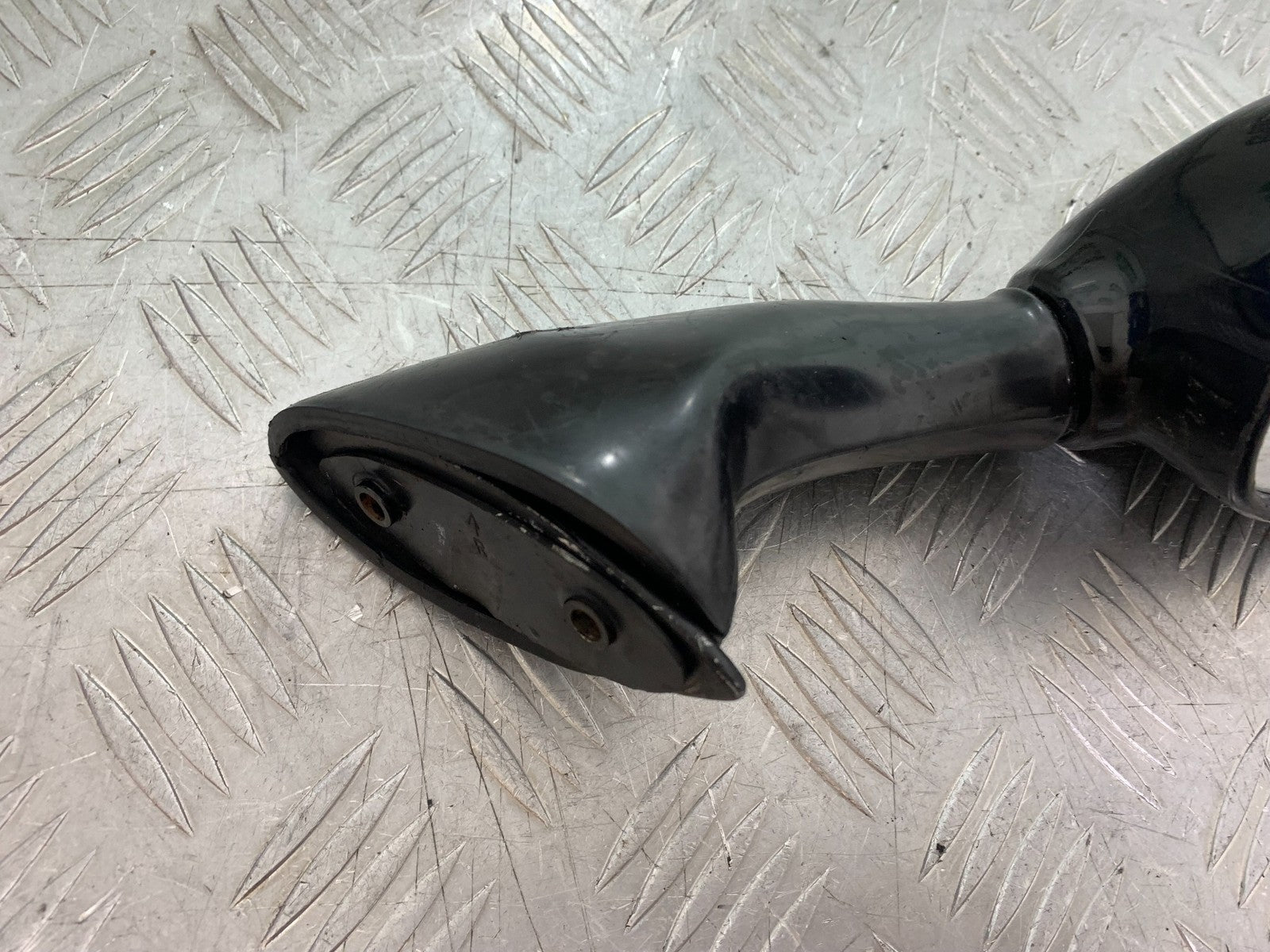 TRIUMPH 955i SPRINT ST RIGHT MIRROR YEAR 1999-04 (CMB1230)