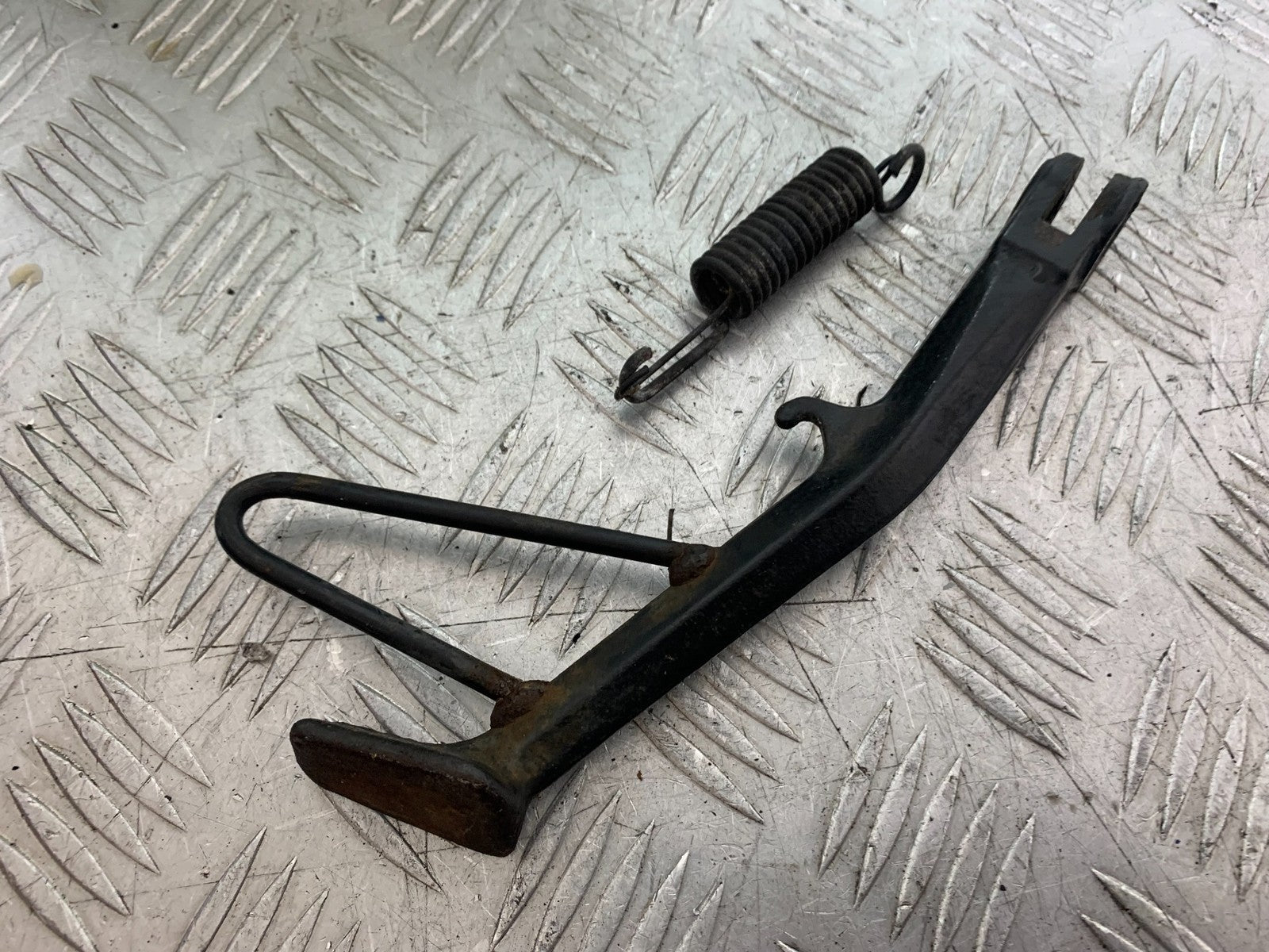 HONDA NT650 V DEAUVILLE SIDE STAND YEAR 1998-01(CMB1320)