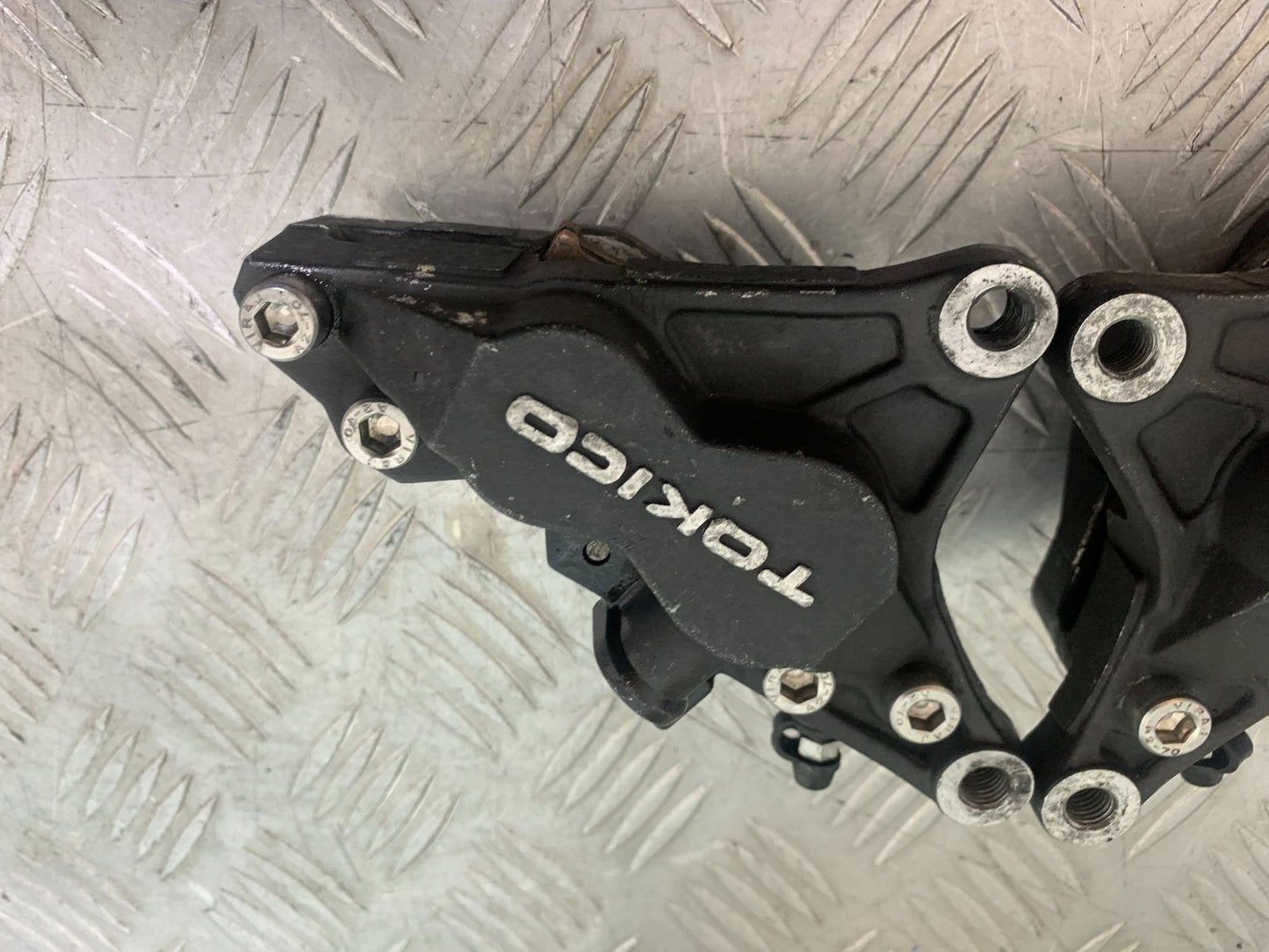 KAWASAKI ZX9R ZX9 E1 FRONT CALIPERS   YEAR 2000-01 (CMB1171)