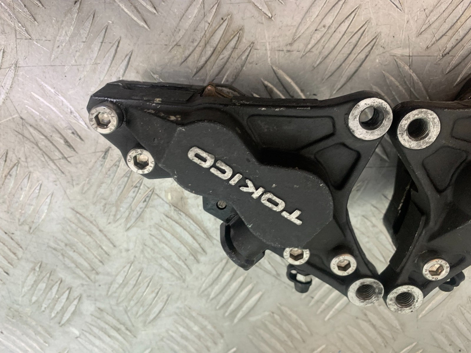 KAWASAKI ZX9R ZX9 E1 FRONT CALIPERS   YEAR 2000-01 (CMB1171)