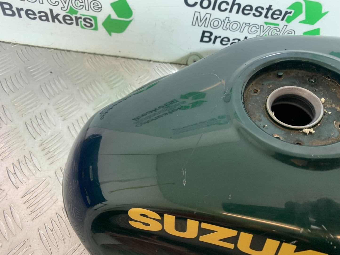SUZUKI GSF1200  GSF 1200 BANDIT PETROL TANK   YEAR 1997-2000 (CMB1149)