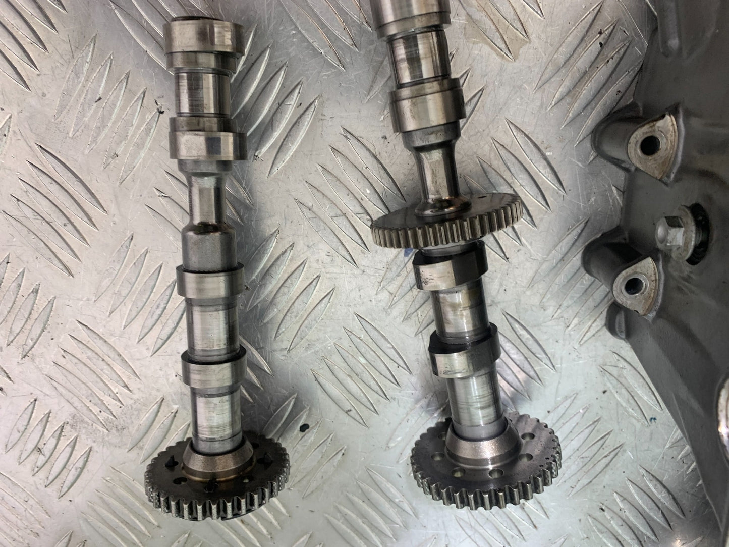 KTM 790 DUKE CYLINDER HEAD & CAMS (WORN) YEAR 2018-2021  (CMB11150)