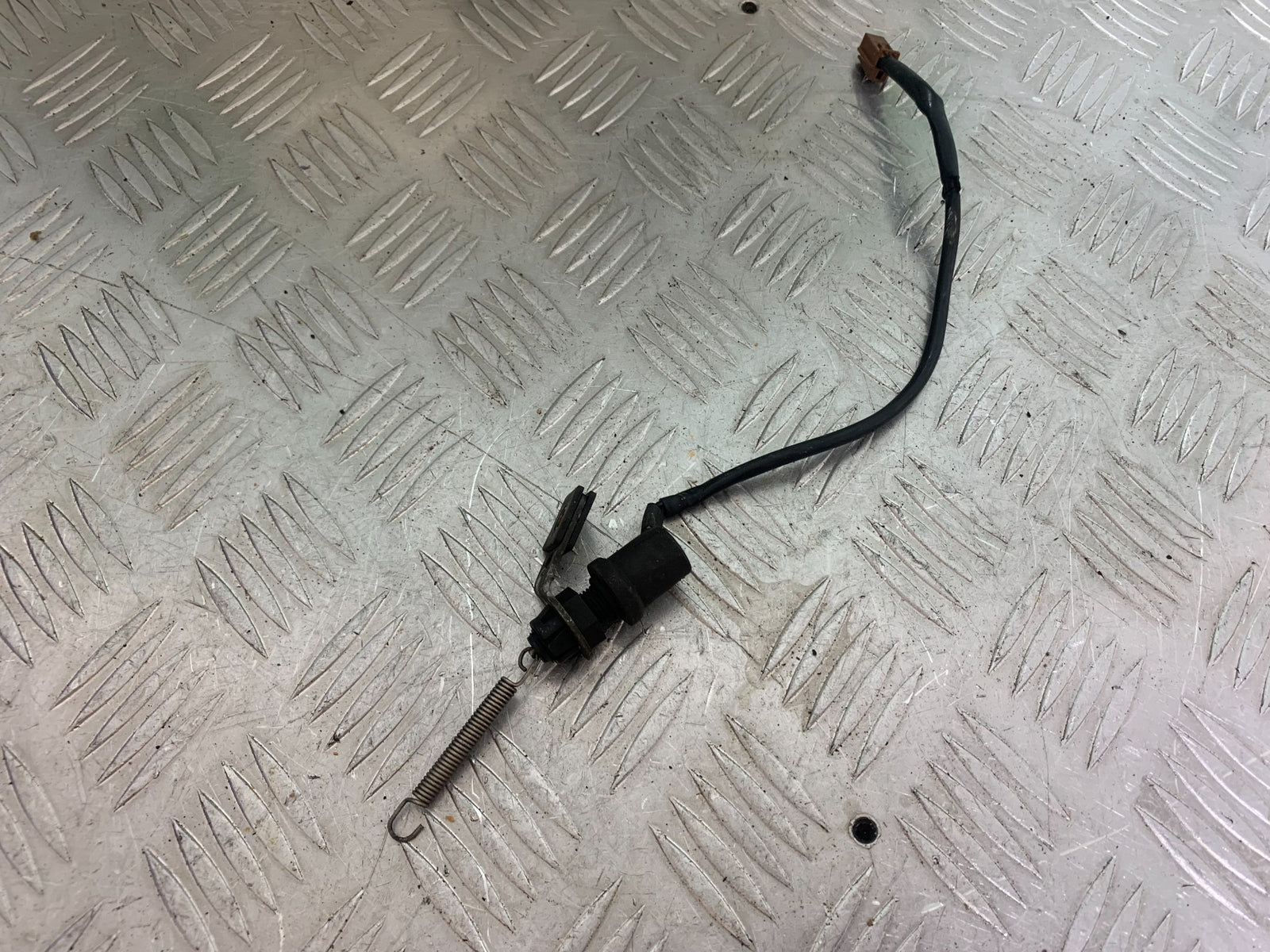 YAMAHA YZF R1 REAR BRAKE LIGHT SWITCH  YEAR 2004-2006 (CMB1155)