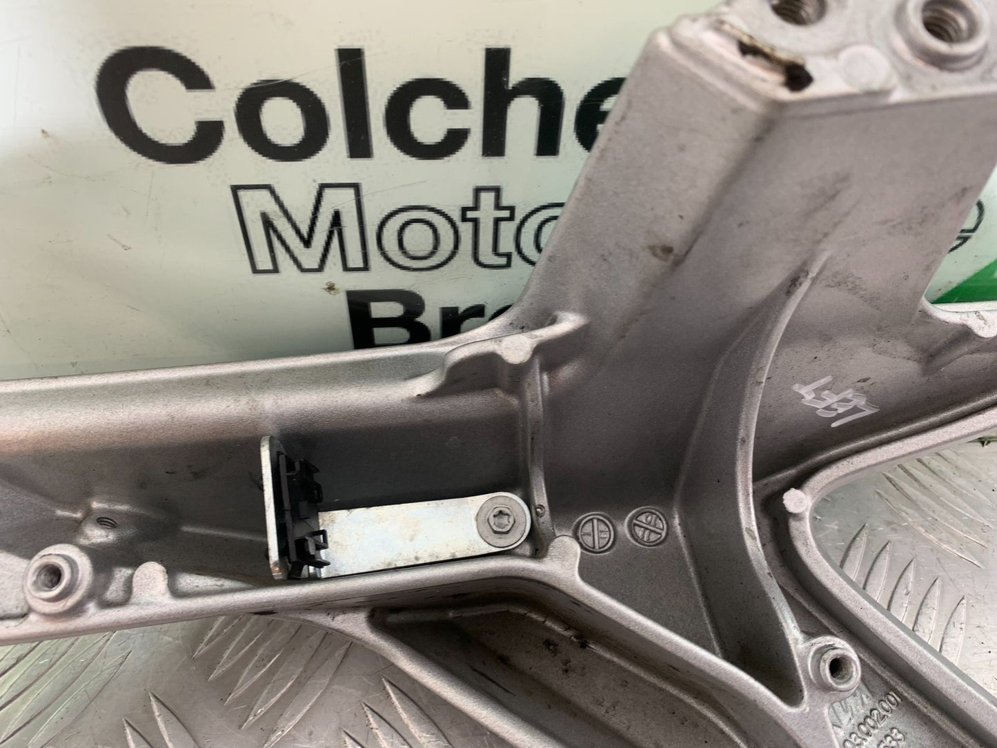 KTM 690 DUKE R LC4 LEFT SUBFRAME YEAR 2012-2015  (CMB1180)