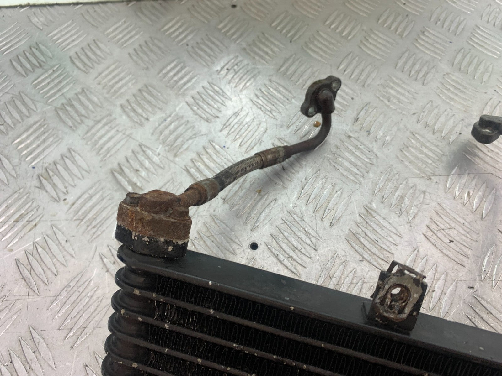 TRIUMPH 1050 SPRINT ST OIL COOLER AND LINES  YEAR 2004-2007 (CMB1197)