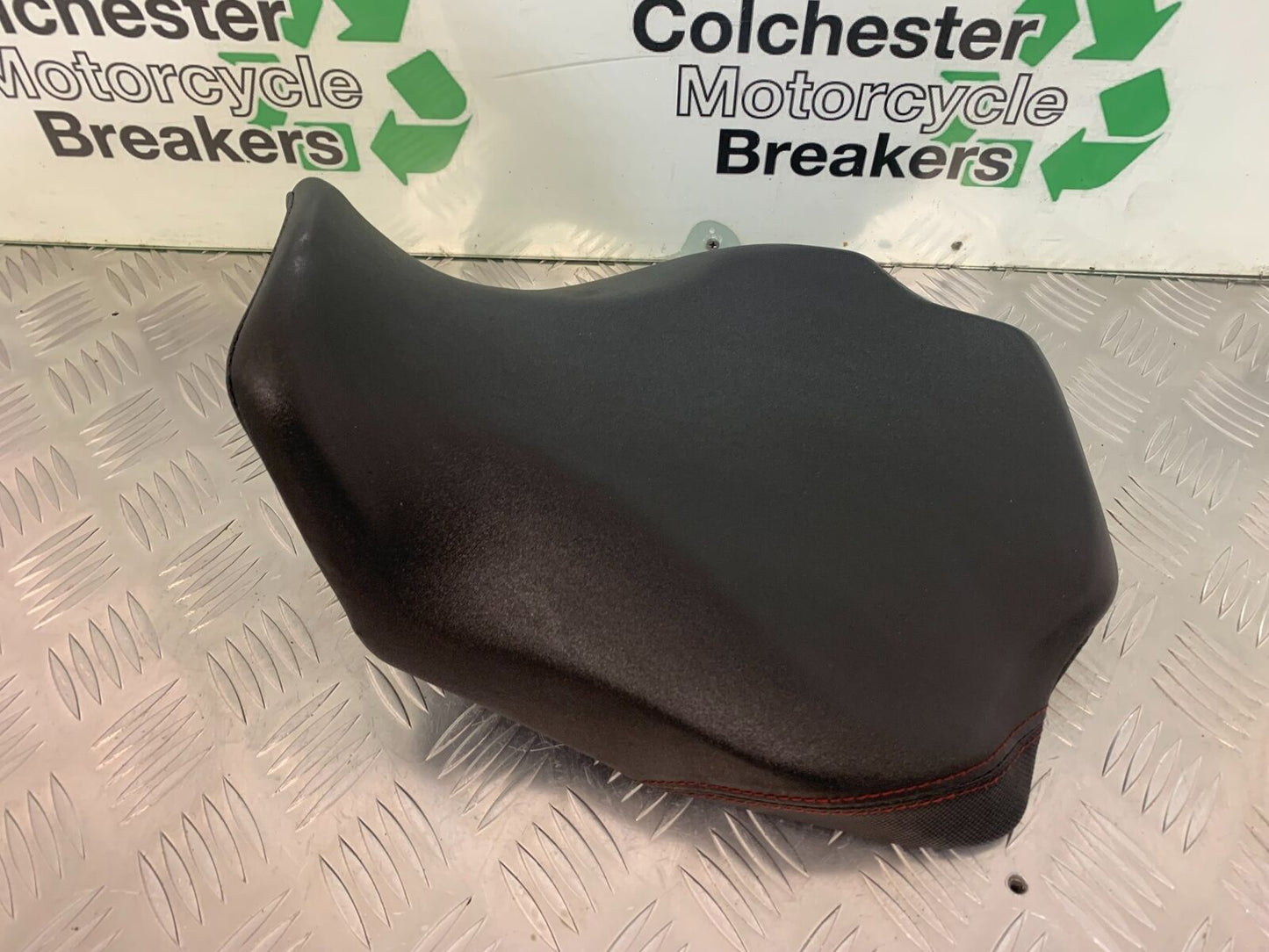 HONDA CBR650 R CBR 650R FRONT SEAT   YEAR 2019-2020 (STOCK 952)