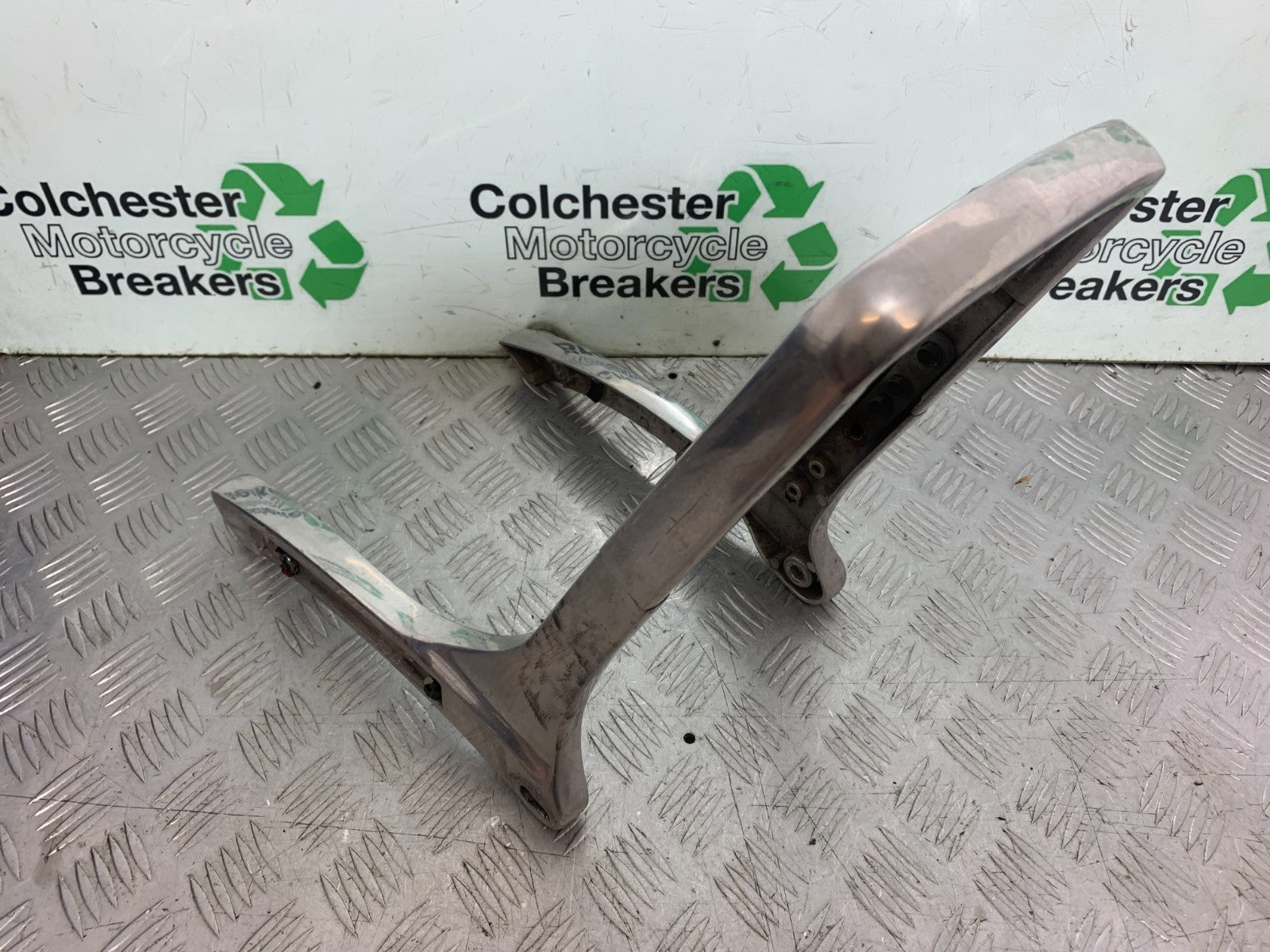 HONDA VT700 VT 700 SHADOW BACK REST  YEAR 1984-85 (CMB1328)