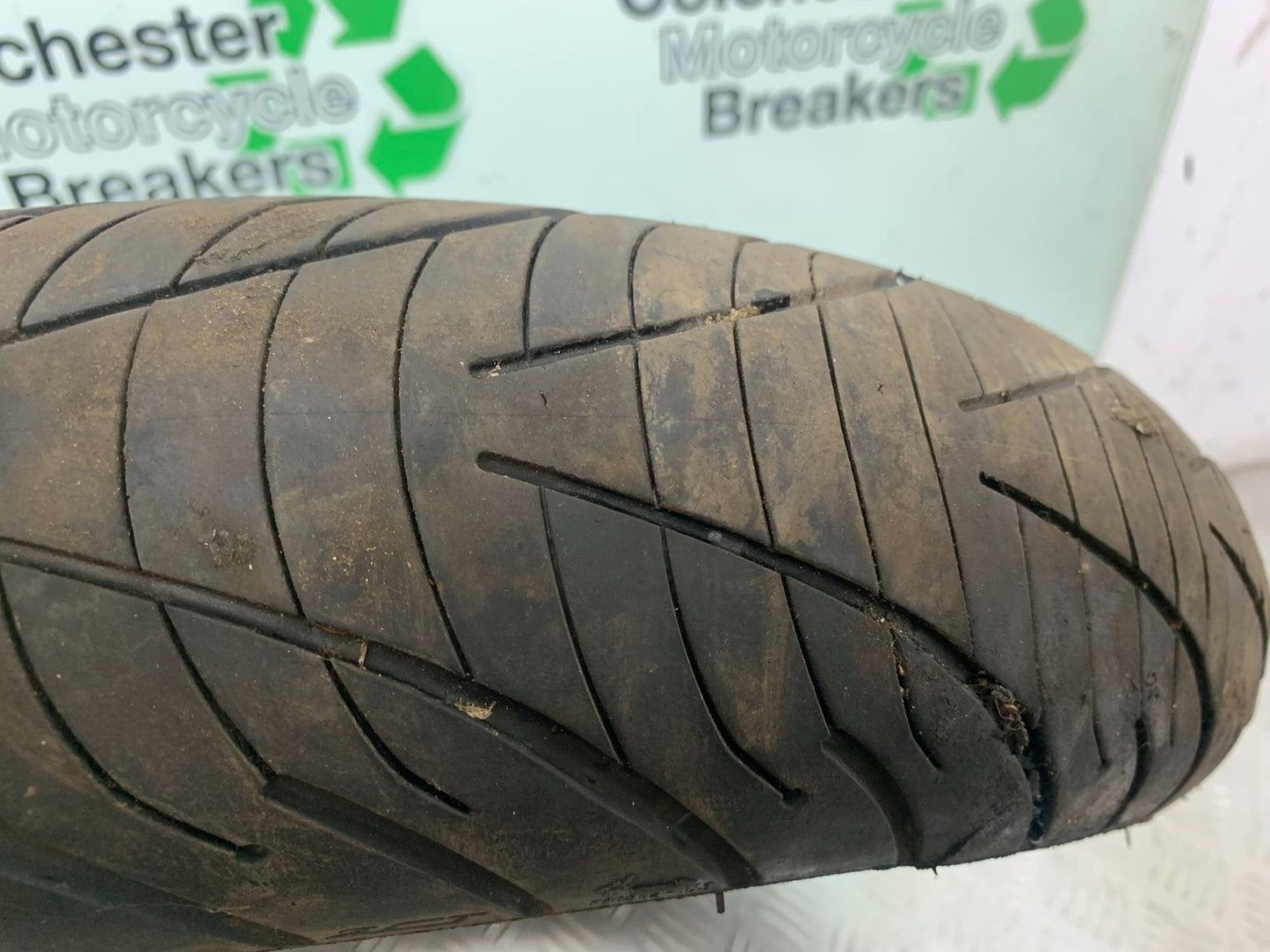 TRIUMPH SPEED TRIPLE R 1050 FRONT WHEEL   2009 (CMB1183)