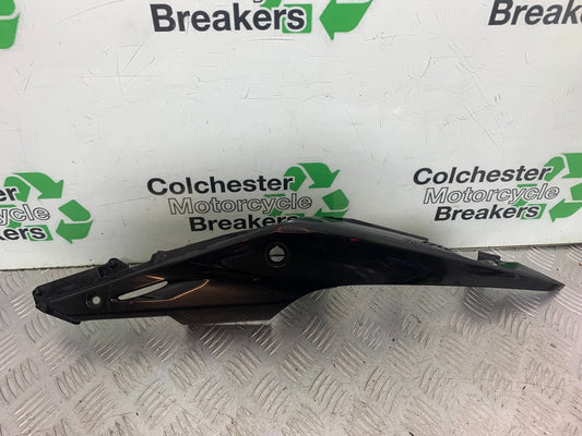 HONDA CB500 F CB500F RIGHT SEAT PANEL YEAR 2013-2015  (CMB1235)