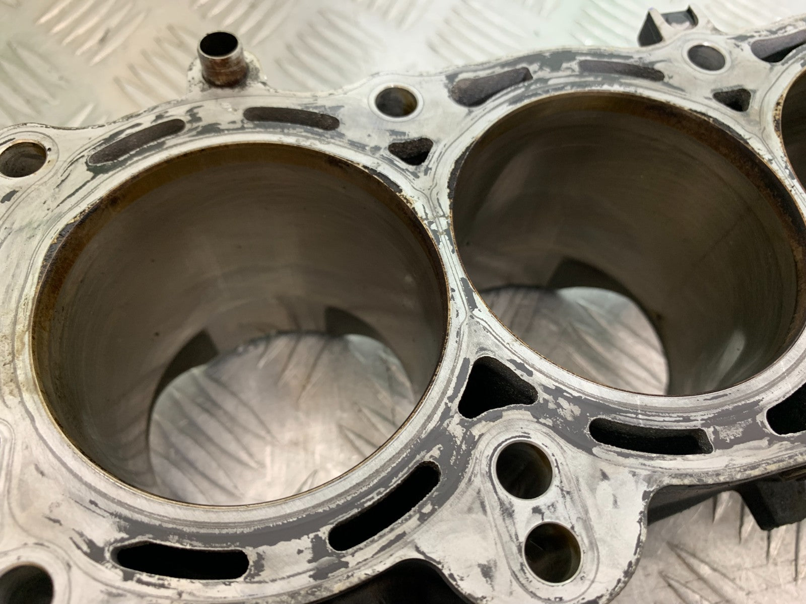HONDA CBR1000 RR BARRELS AND PISTONS  YEAR 2008-2011  (CMB1330)