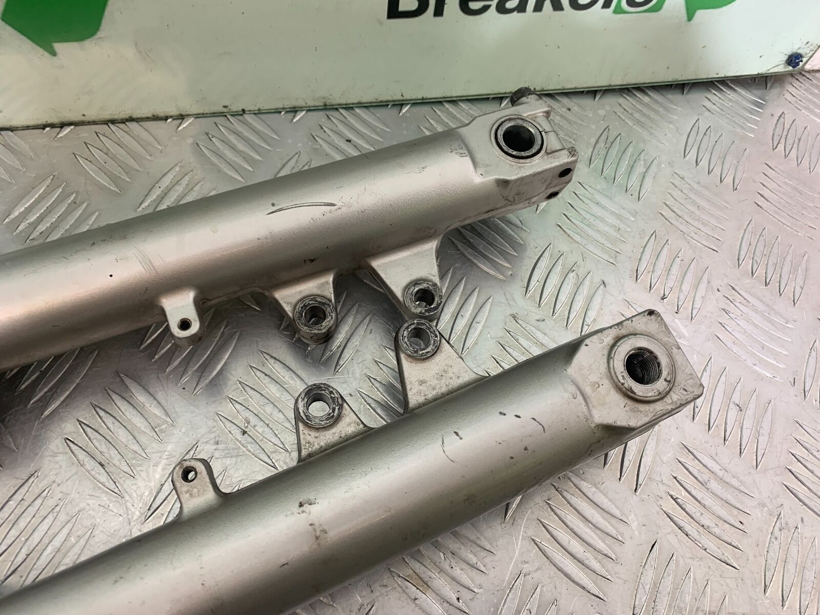 SUZUKI GSF600 GSF 600 BANDIT FORKS  YEAR 2001-2003 (CMB1102)