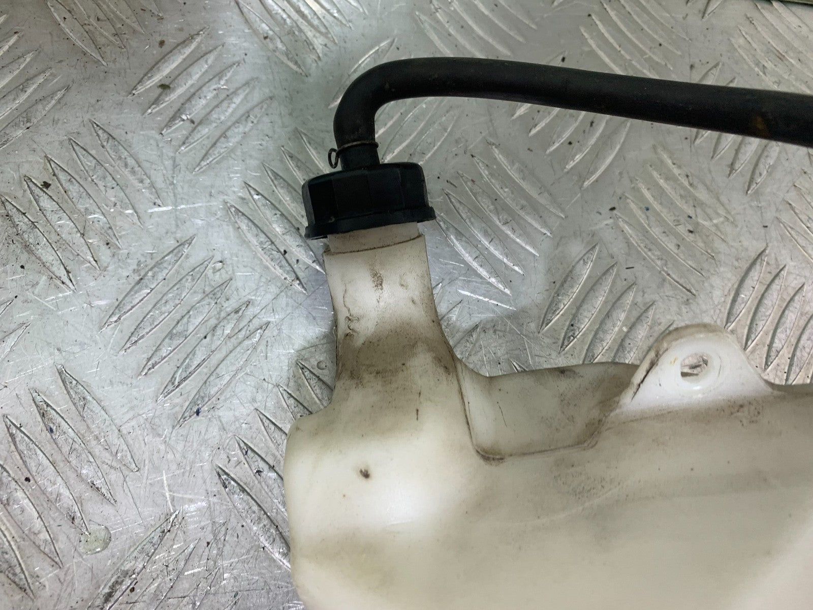 KAWASAKI ZZR1100 D COOLANT BOTTLE YEAR 1993-2001 (CMB1289)