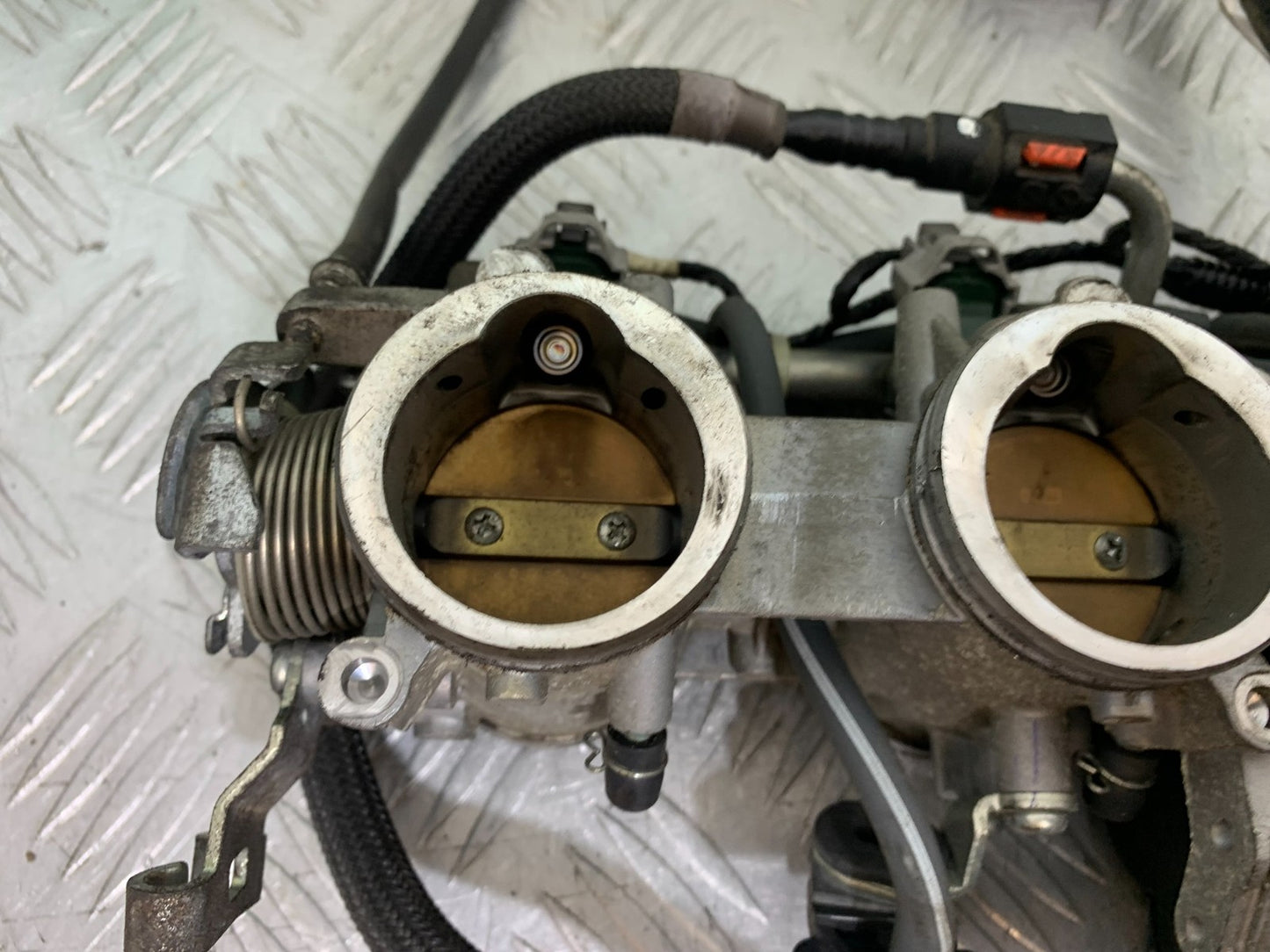 KAWASAKI GTR1400 GTR 1400 THROTTLE BODIES YEAR 2007-2009 (CMB1306)