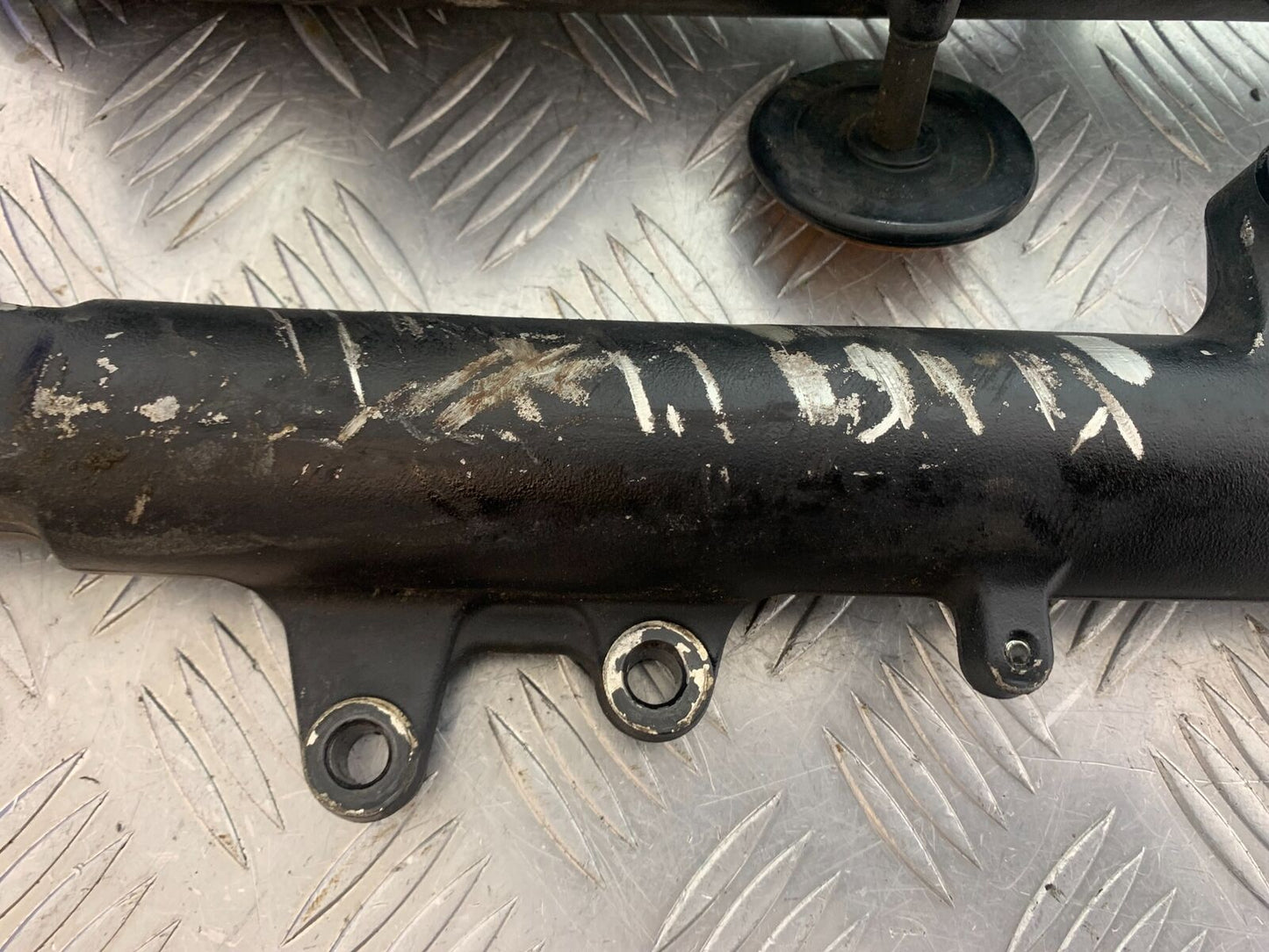 SUZUKI DL 650 V-STROM FORK BOTTOMS YEAR 2020 (CMB1117)