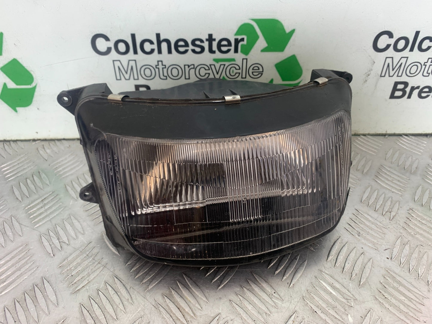 KAWASAKI ZZR1100 D HEADLIGHT   YEAR 1993-2001 (CMB1164)