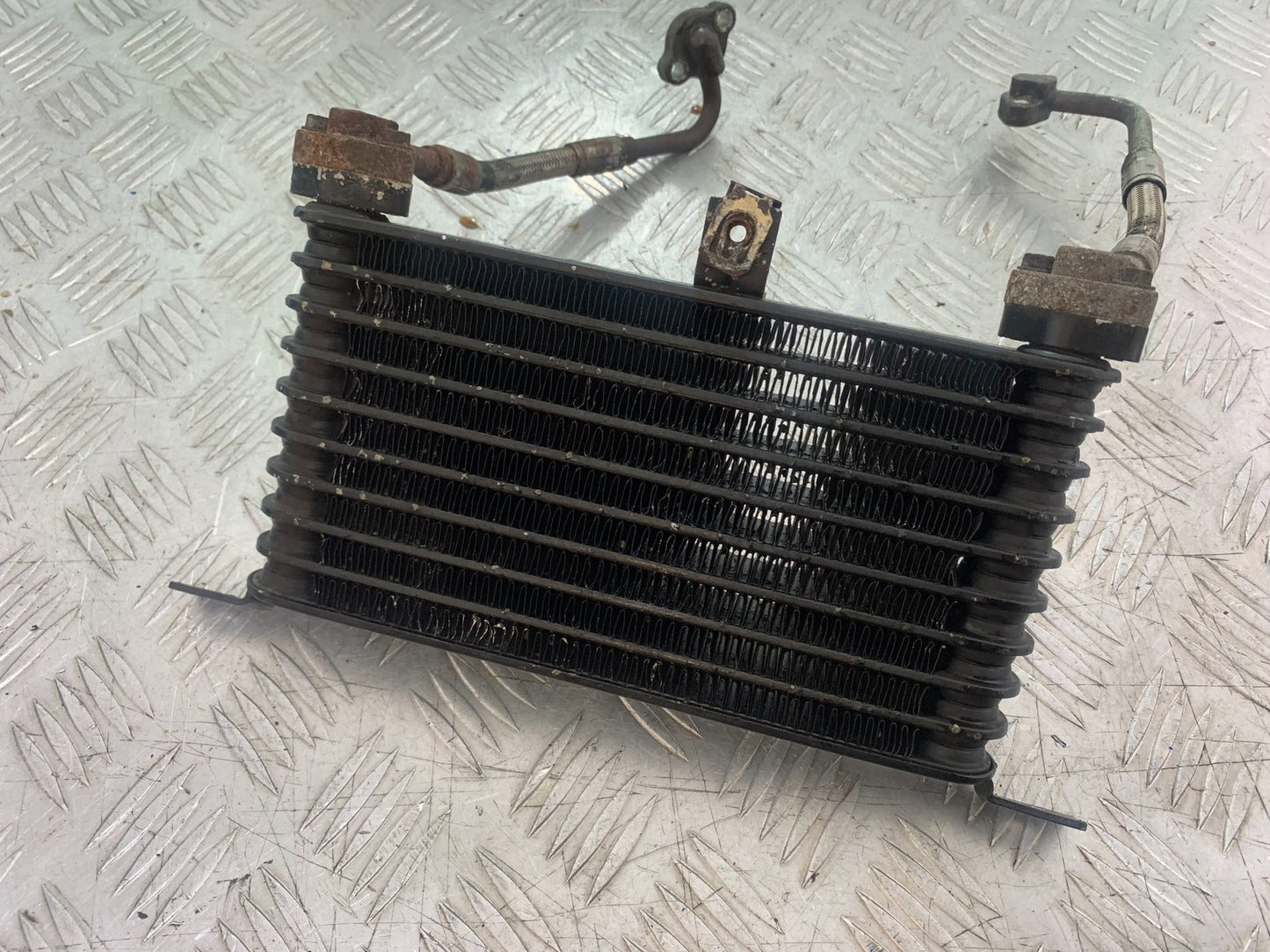 TRIUMPH 1050 SPRINT ST OIL COOLER AND LINES  YEAR 2004-2007 (CMB1197)