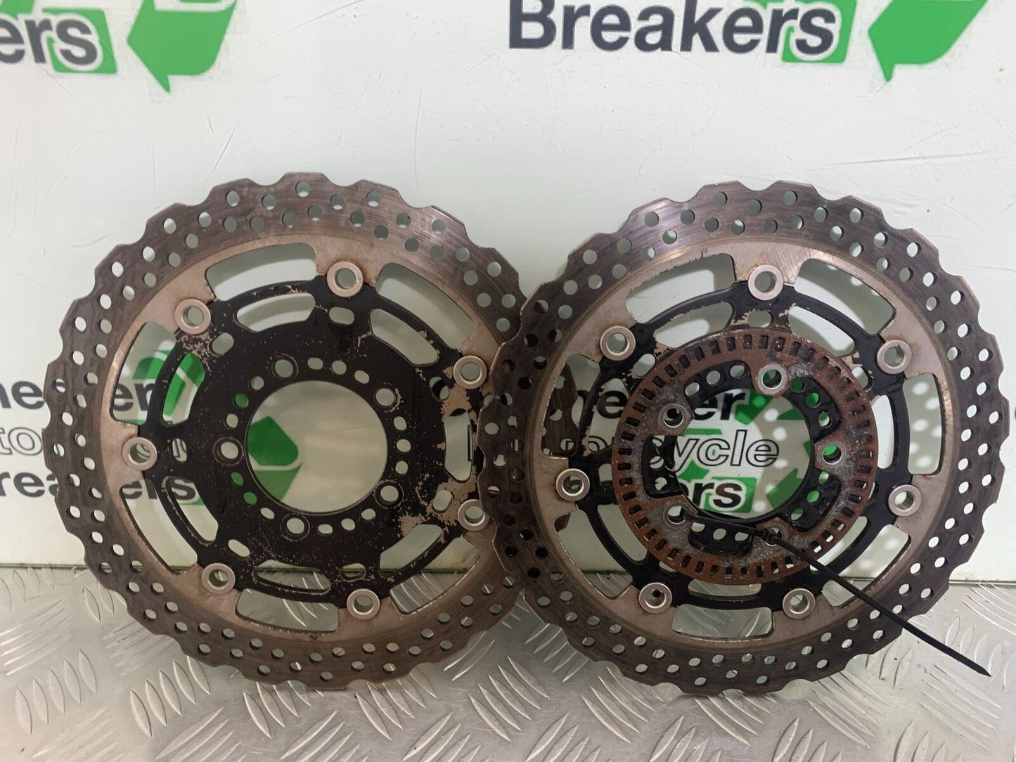 KAWASAKI Z800 Z 800 FRONT BRAKE DISCS  YEAR 2013-2017 (CMB1059)