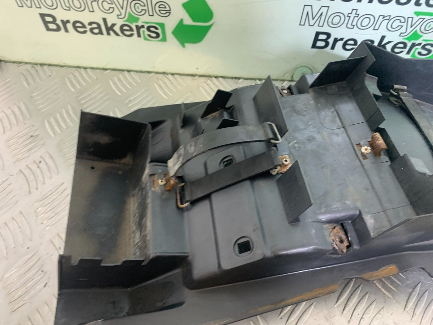 YAMAHA XJR1300 XJR 1300 UNDERTRAY  1999-2003 (CMB1119)