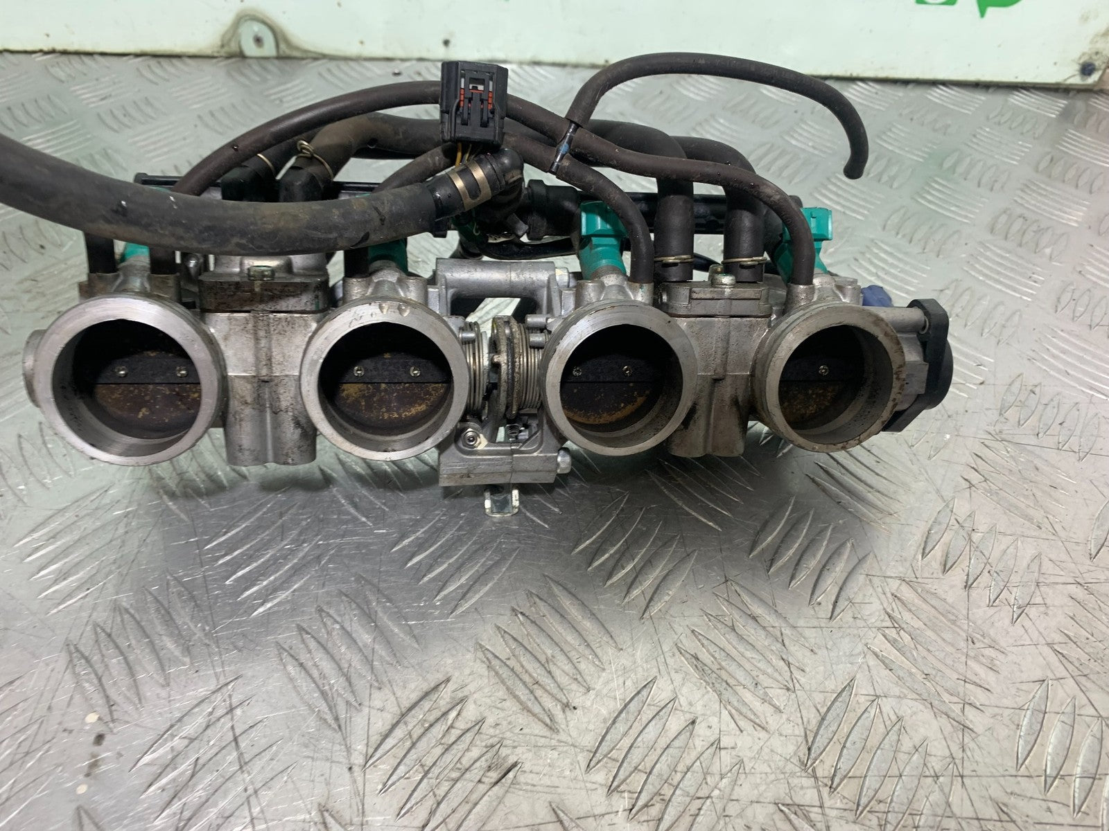 HONDA CBR1000 rr FIREBLADE THROTTLE BODIES   2012-2016 (CMB1280)
