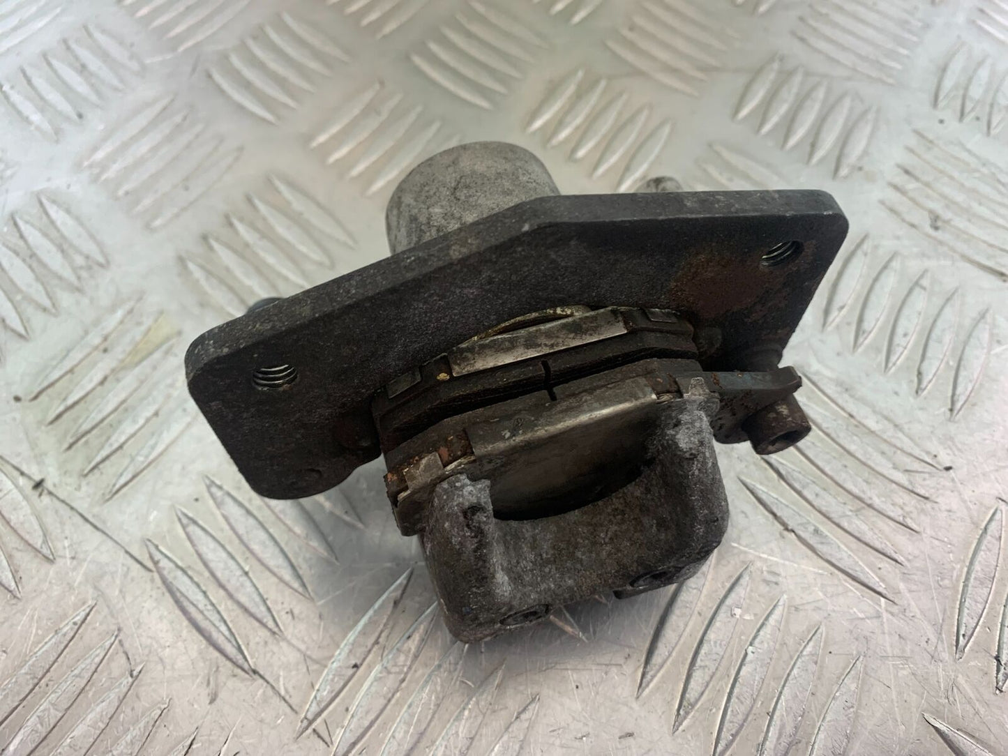 SUZUKI AN 200 UN 200 BURGMAN REAR CALIPER  YEAR 2007-09 (CMB1128)