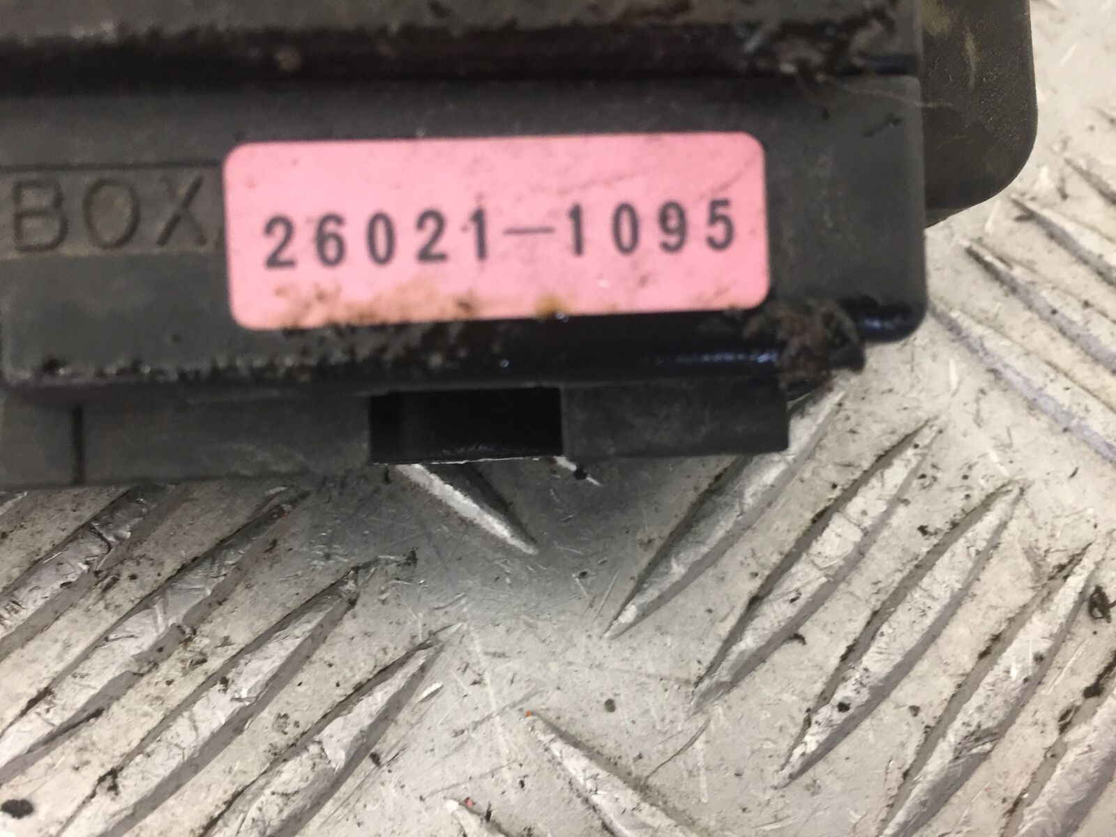 KAWASAKI ZX6R ZX6 J FUSE BOX  YEAR 2000  (STOCK 456)