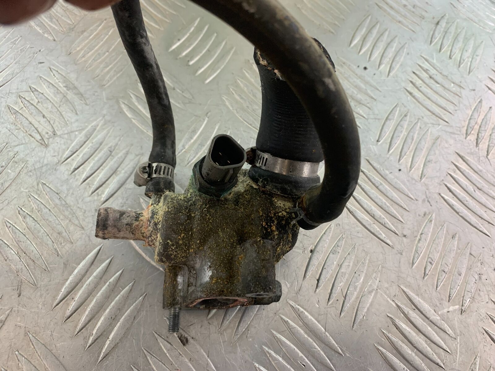 HONDA CBR600 CBR 600 F THERMOSTAT  YEAR 2000-2003