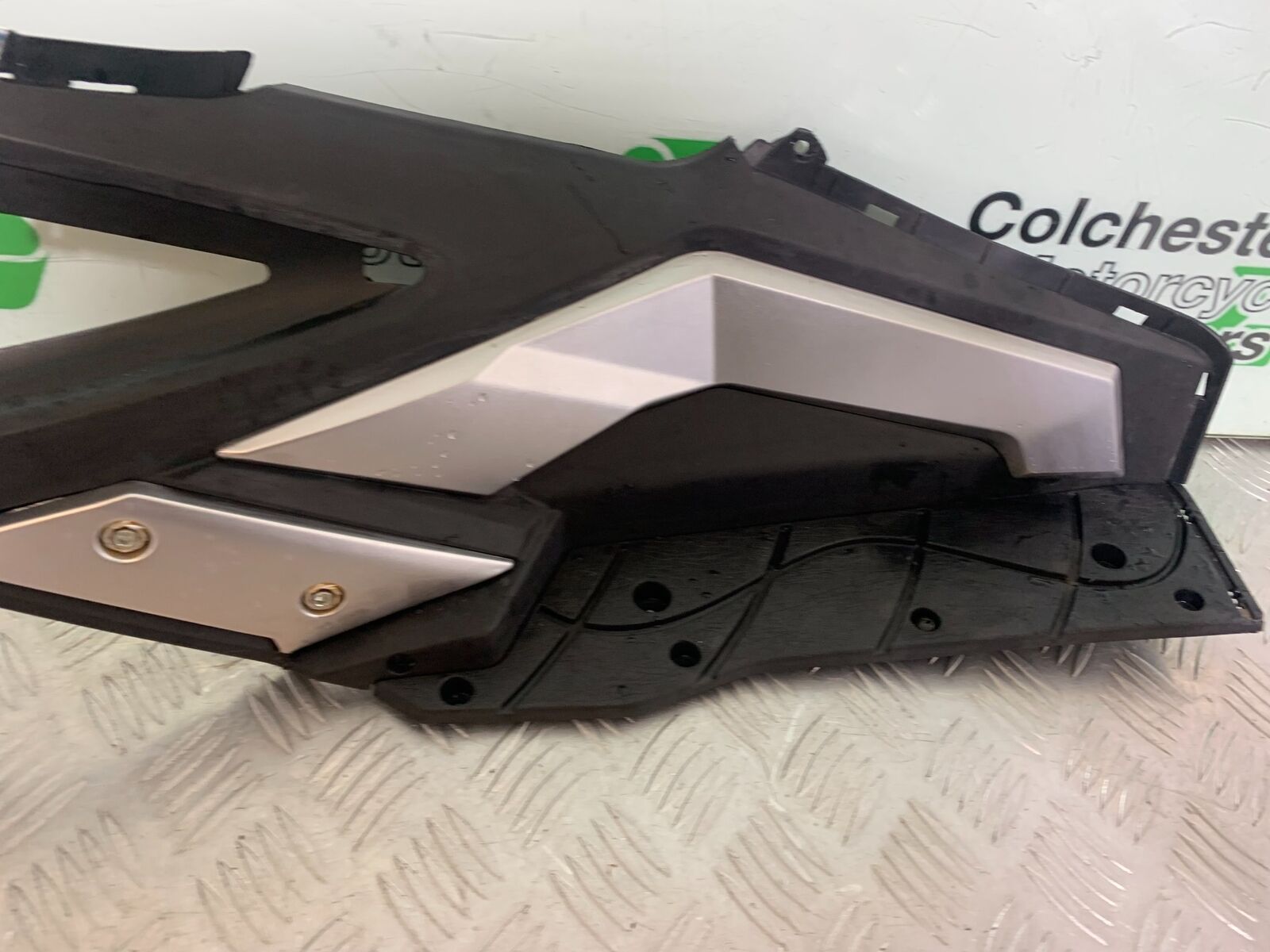 MOTORINI MISANO SXI 125 RIGHT FOOTBOARD  YEAR 2022 (CMB1078)