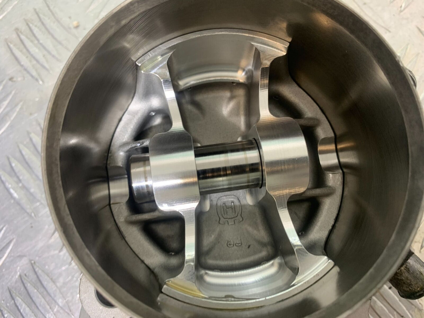 HUSQVARNA TE630 TE 630 BARREL AND PISTON  YEAR 2010-11 (CMB1120)