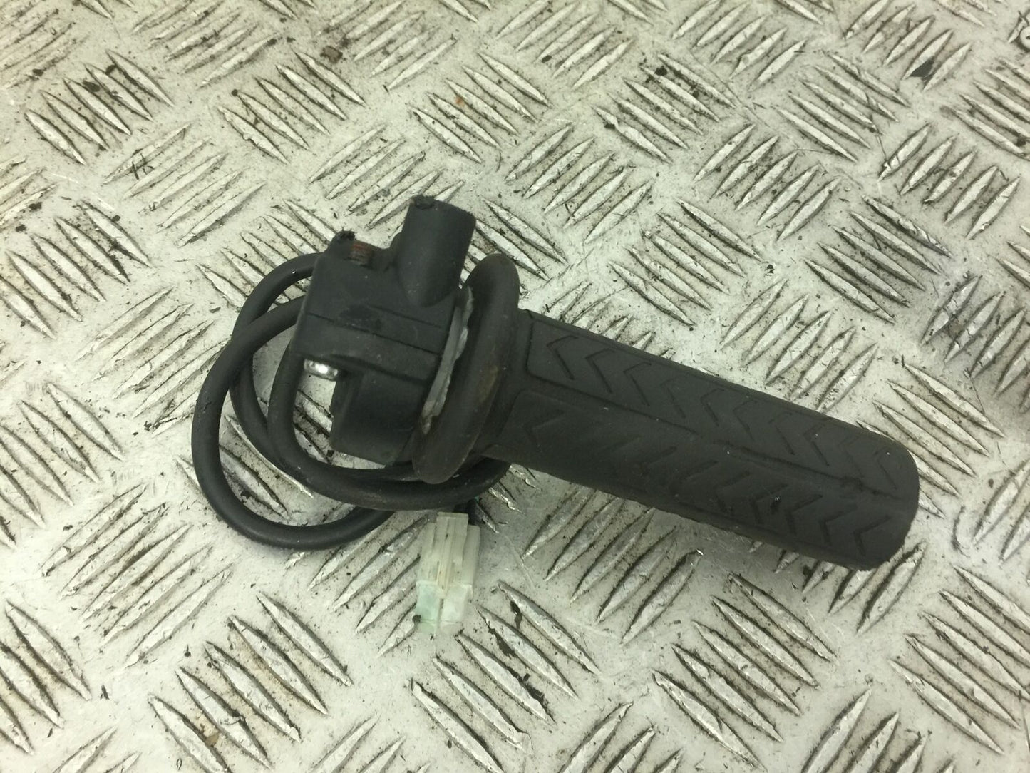 HONDA VISION NSC110 NSC 110 THROTTLE  YEAR 2012  STOCK 600