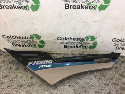 YAMAHA FJ1200 FJ 1200 3XW LEFT SEAT SIDE PANEL  YEAR 1991 (STOCK 482)