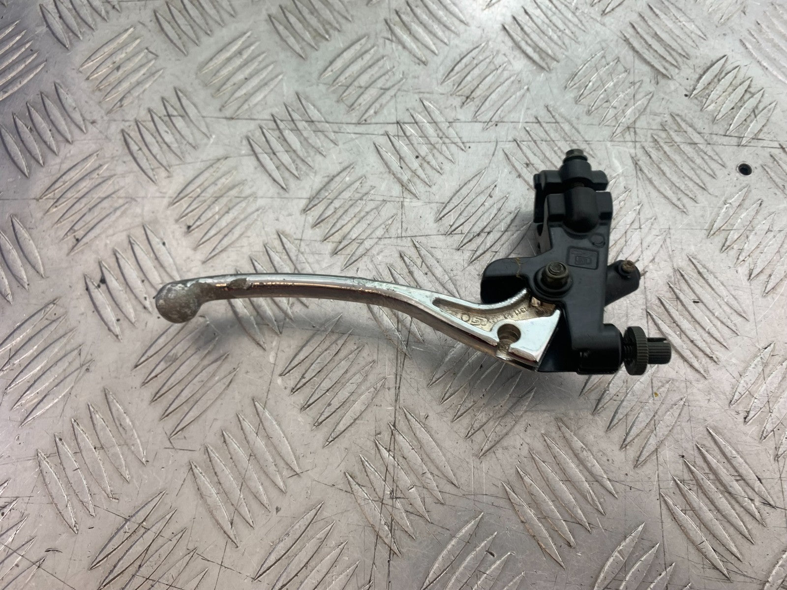 PIONEER NEVADA XF125 CLUTCH LEVER AND BRACKET  YEAR 2009 (CMB1214)